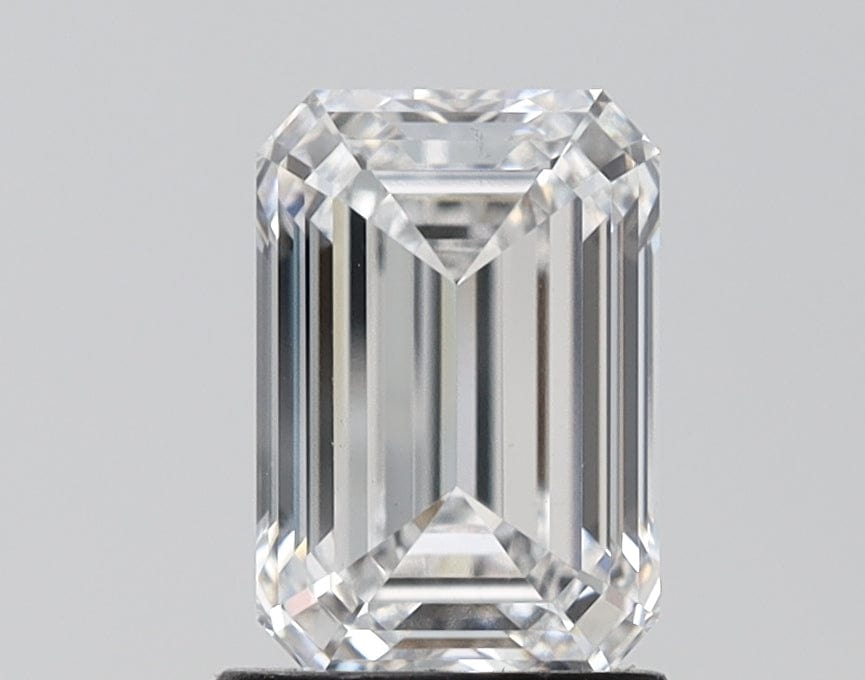 2.03 Carat E VS1 Emerald Cut Lab-Grown Diamond - Elegant Engagement Ring & Wedding Jewelry for Women