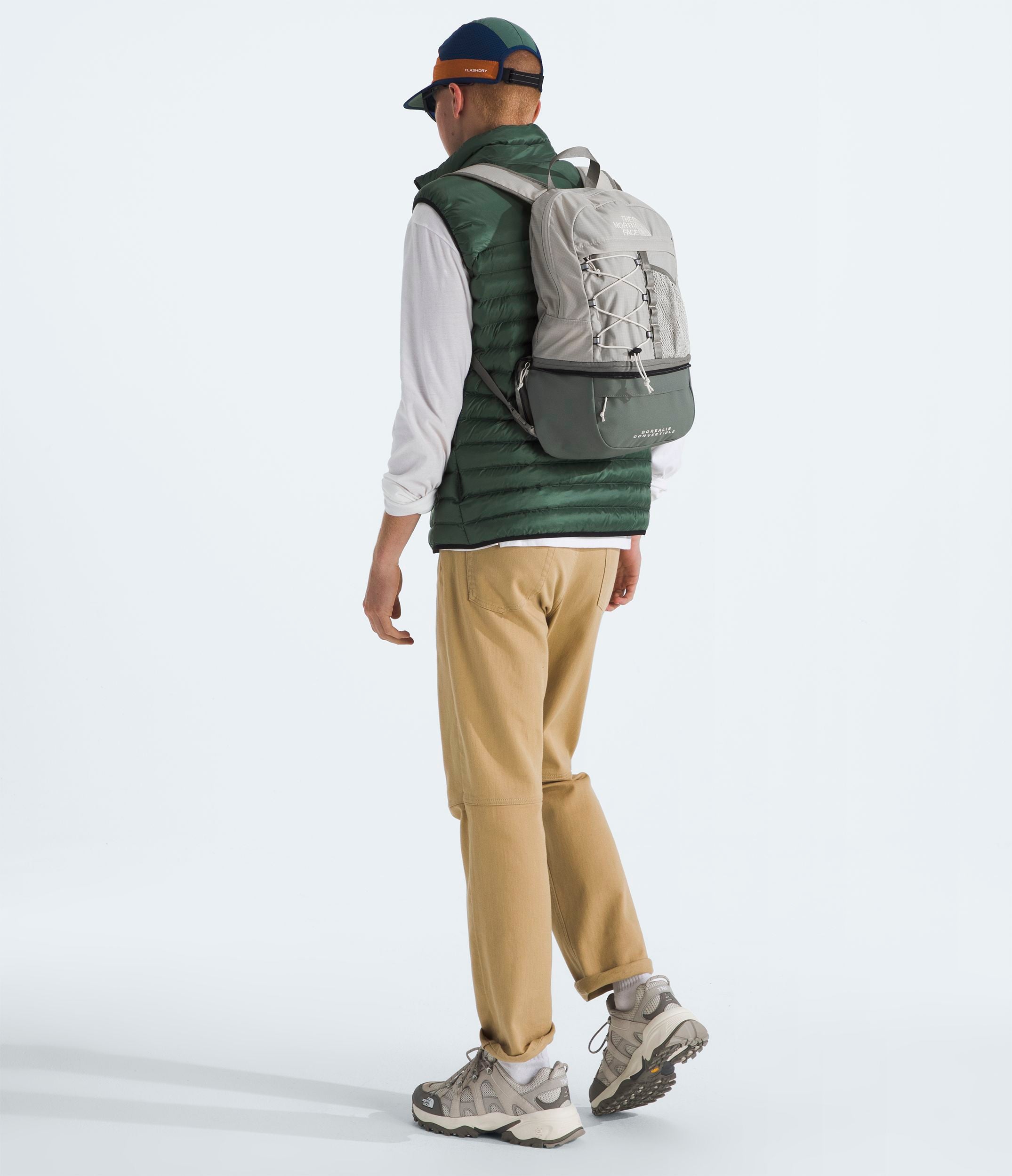 The North Face Borealis Convertible Backpack - Lightweight Hiking Daypack for Men & Women - Water-Resistant Travel & Commuter Bag for Outdoor Adventures, School & Work