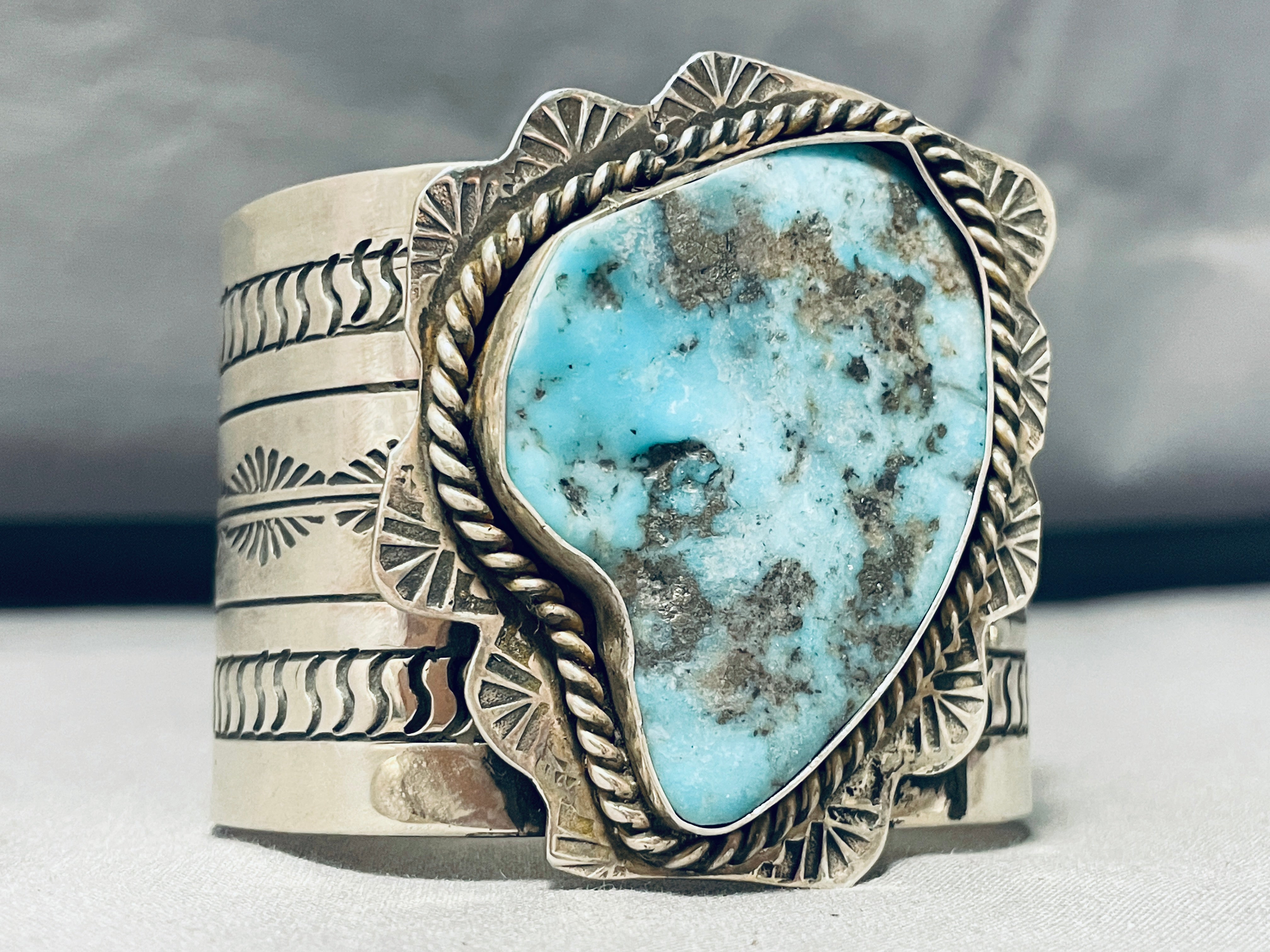158g Stunning Native American Navajo Morenci Turquoise Sterling Silver Bracelet - Handmade Jewelry for Women, Boho Chic Accessory for Casual & Formal Wear