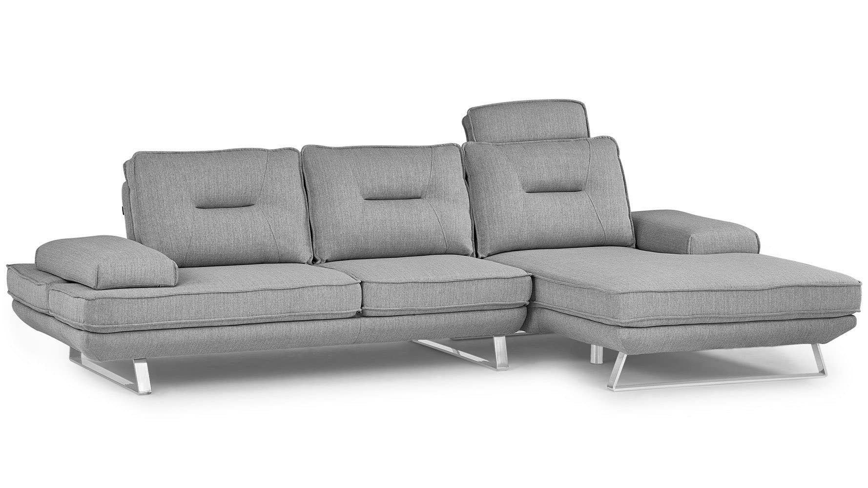 Zuri Furniture Modern Light Grey Fabric Sondra Sectional Sofa with Right Chaise - Contemporary Living Room Couch for Small Spaces & Apartments