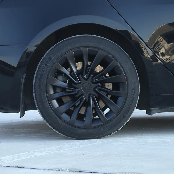 Tesla Model 3 Highland 18