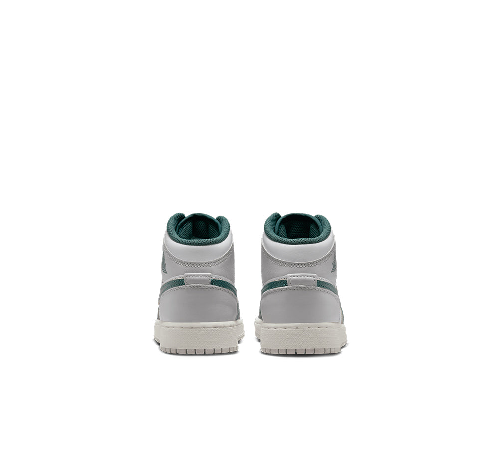 Air Jordan 1 Mid SE (GS) Basketball Shoes for Kids - Retro Style Sneakers for School, Sports & Casual Wear