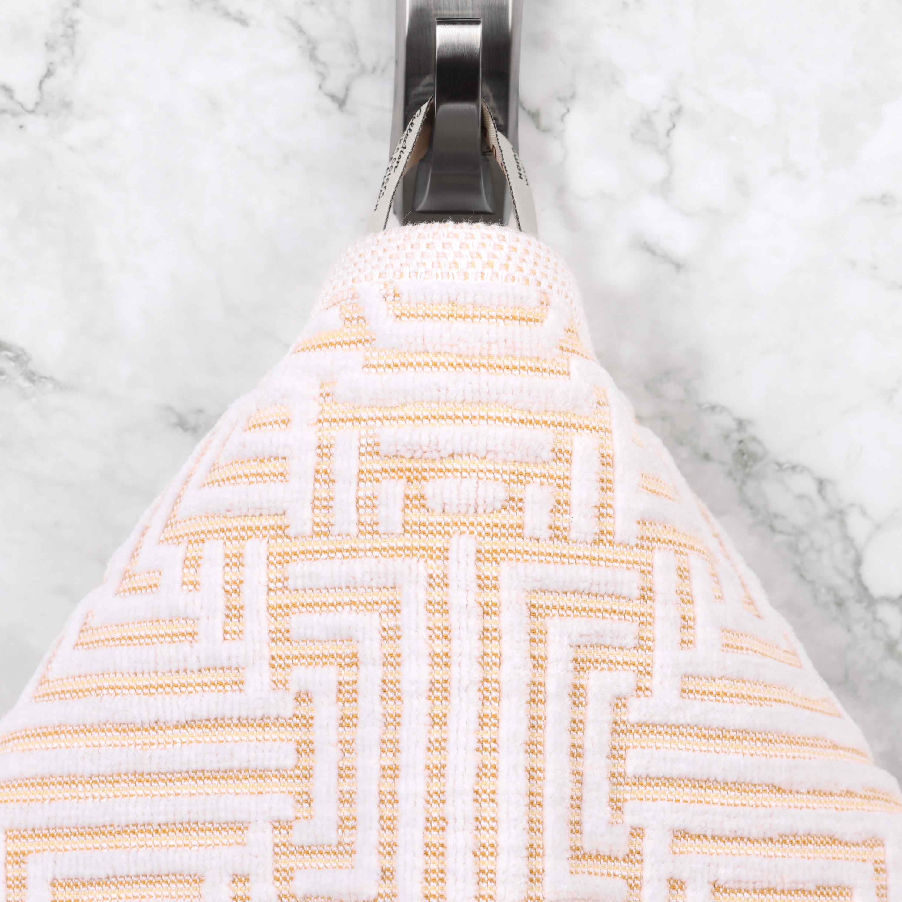 Premium Cotton Modern Geometric Jacquard Plush Bath Towel Set of 3 - Ultra Absorbent & Quick Dry - Luxury Spa, Bathroom & Beach Towels for Home & Travel