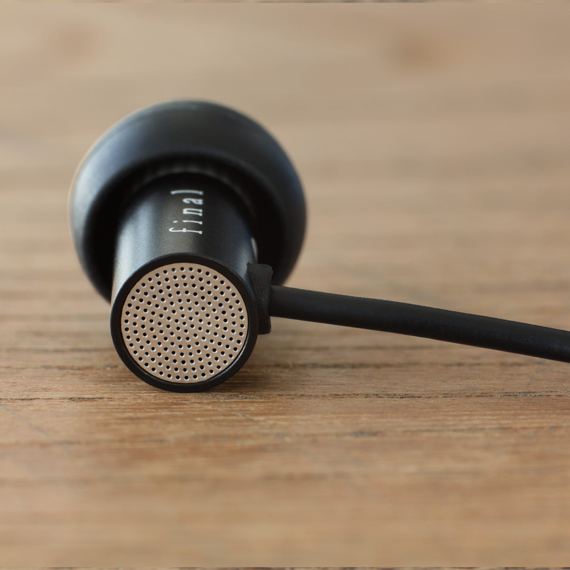 Final Audio E2000 High-Fidelity In-Ear Earphones with Dynamic Driver - Perfect for Music, Gaming & Travel