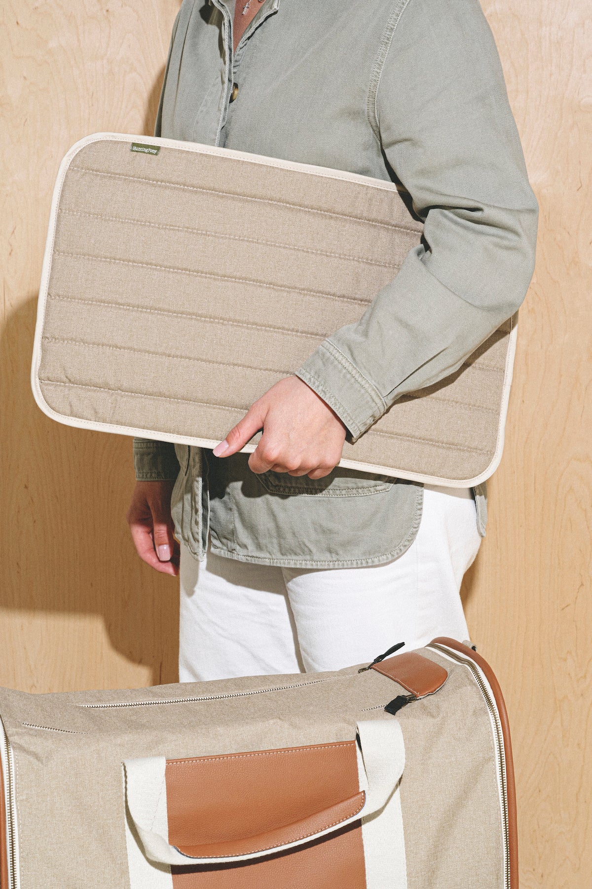 Dog Travel Bag - Durable & Stylish Pet Carrier for Small Dogs & Cats - Perfect for Airplane, Car & Outdoor Adventures