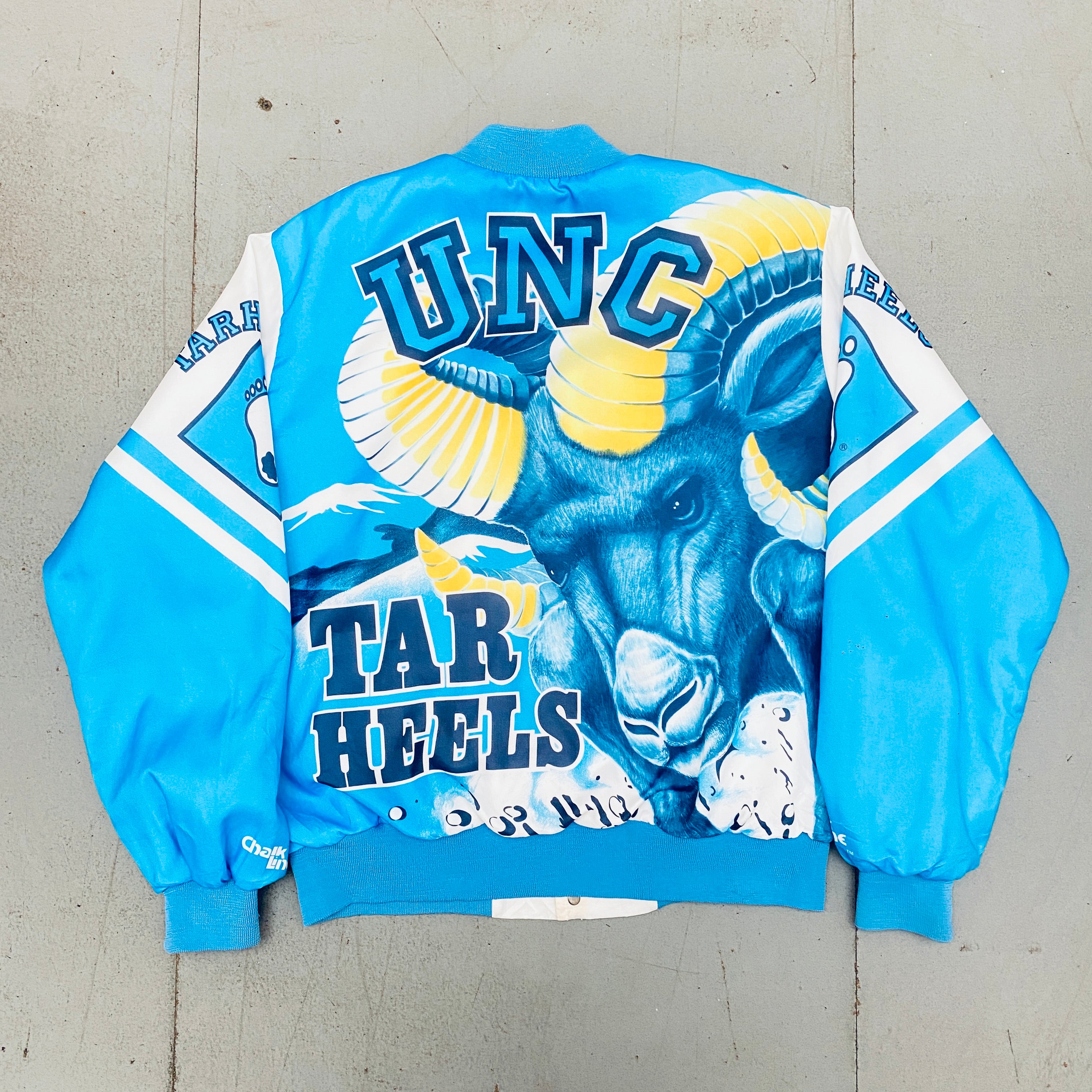 Vintage 1990s North Carolina Tar Heels Chalk Line Fanimation Bomber Jacket - XL Size | NCAA Basketball Fan Apparel & Collectible for Sports Memorabilia Enthusiasts - Perfect for Game Days, Tailgating, and Retro Fashion Outfits