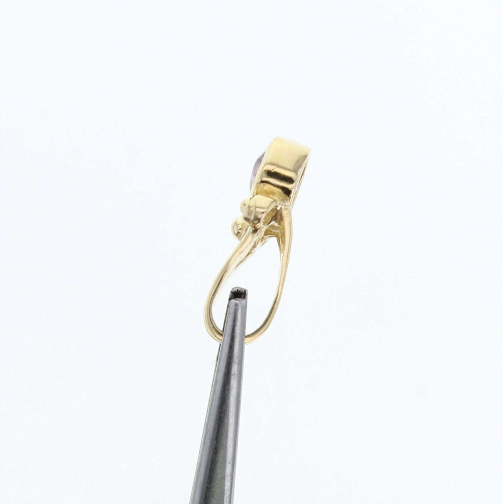 3.00cttw Oval Amethyst Pendant in 14K Yellow Gold - Elegant Jewelry Gift for Women, Perfect for Valentine's Day, Anniversary & Special Occasions