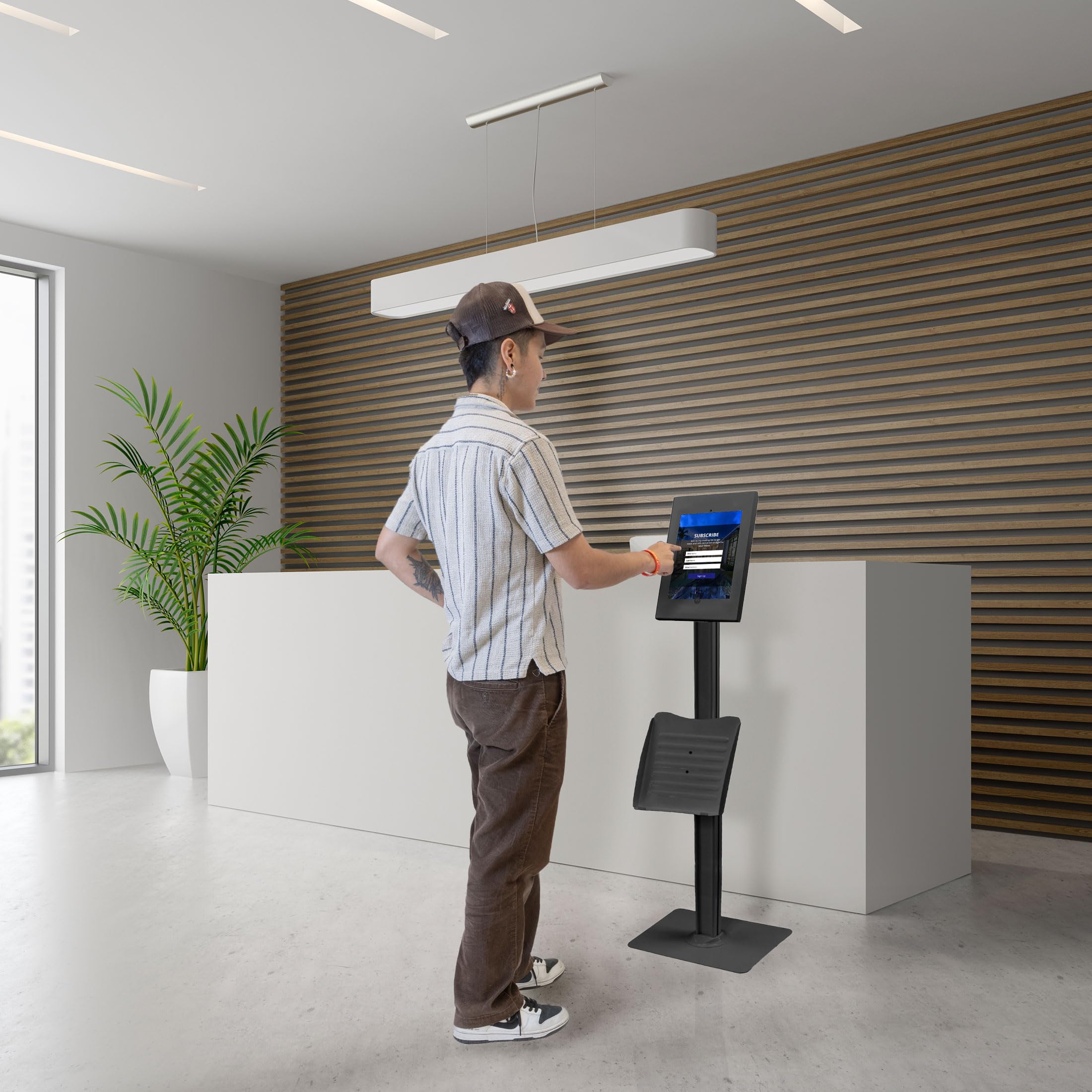 Mount-It! Universal Anti-Theft Floor Stand for iPad 7th-10th Gen, iPad Pro & iPad Air - Secure Adjustable Tablet Kiosk Mount with Locking Mechanism - Ideal for Retail Stores, Restaurants & Public Spaces