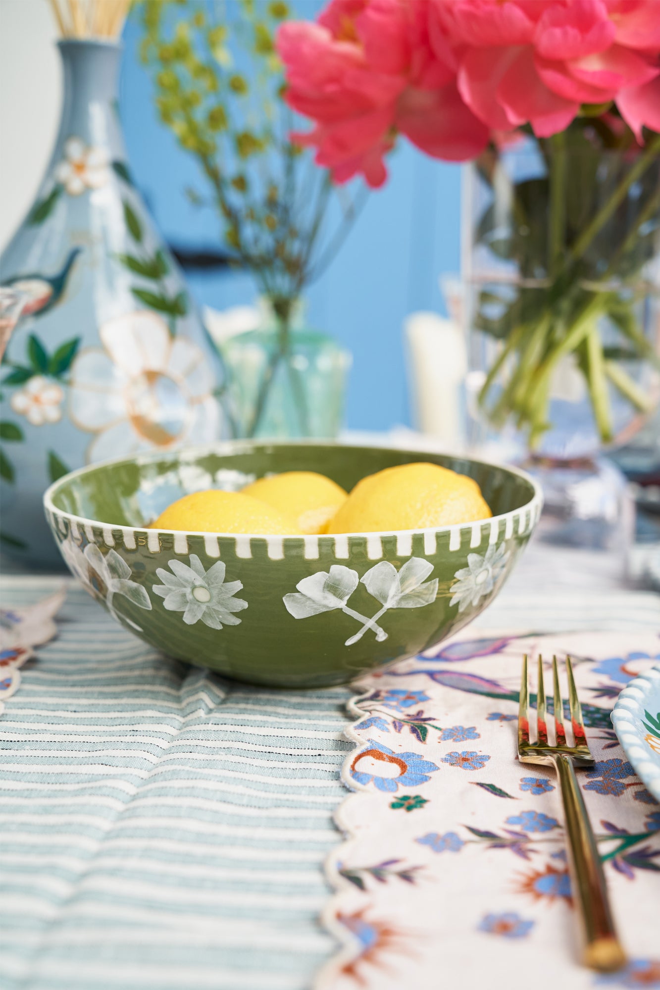 Hand Painted Ceramic Flower Bowl - Decorative Serving Bowl for Salads, Fruits & Desserts - Perfect for Home Decor, Parties & Gifts