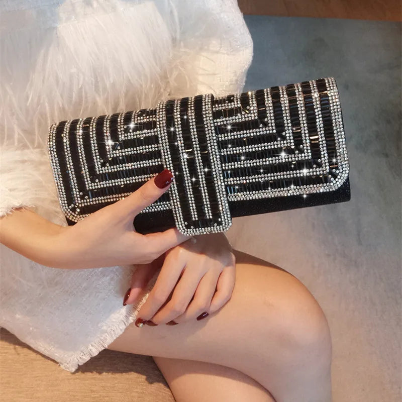 Sparkly Rhinestone Chain Evening Clutch - Elegant Women's Party Bag for Prom, Wedding & Special Occasions