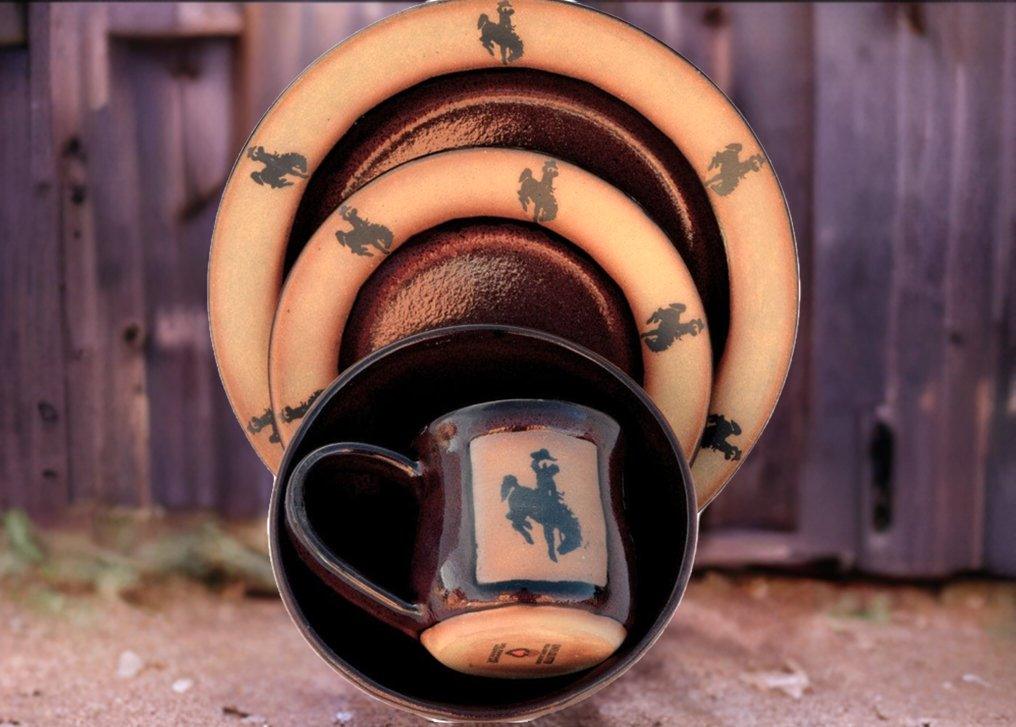 Bronc Western Dinnerware Set - Red Ceramic Plates & Bowls for Cowboy Themed Dining, BBQ, and Western Party Decor