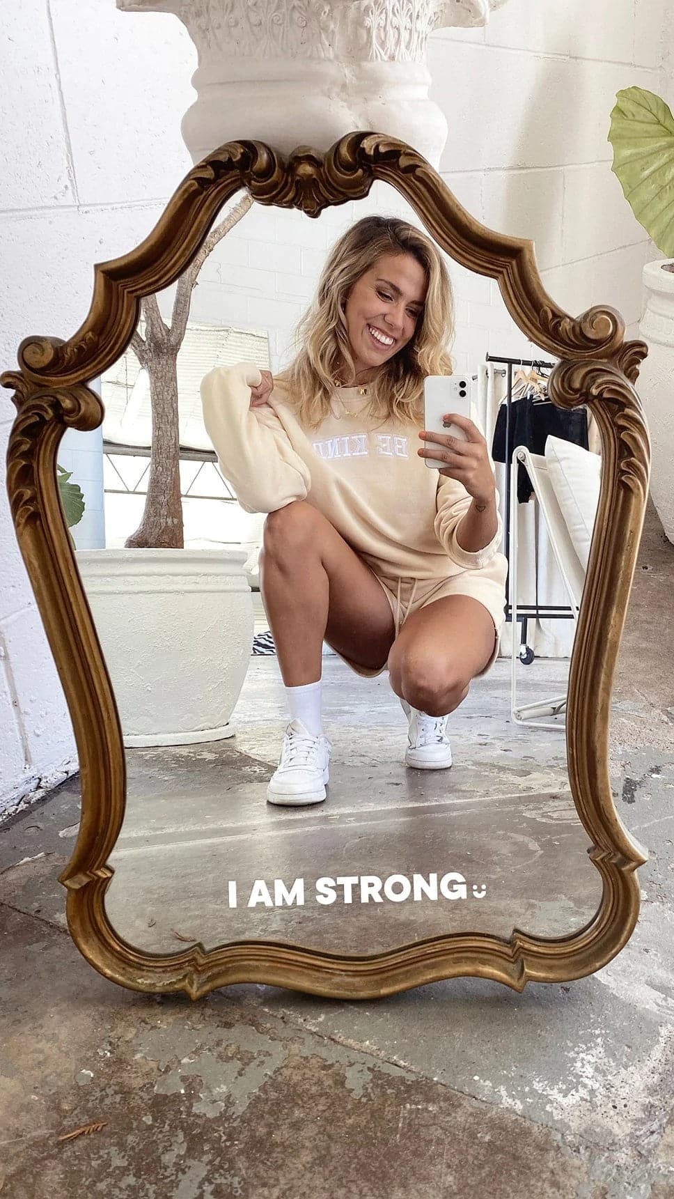 I Am Strong Affirmation Mirror Sticker - Motivational Self Love Decal for Bathroom, Bedroom & Office - Positive Daily Affirmations for Women & Girls