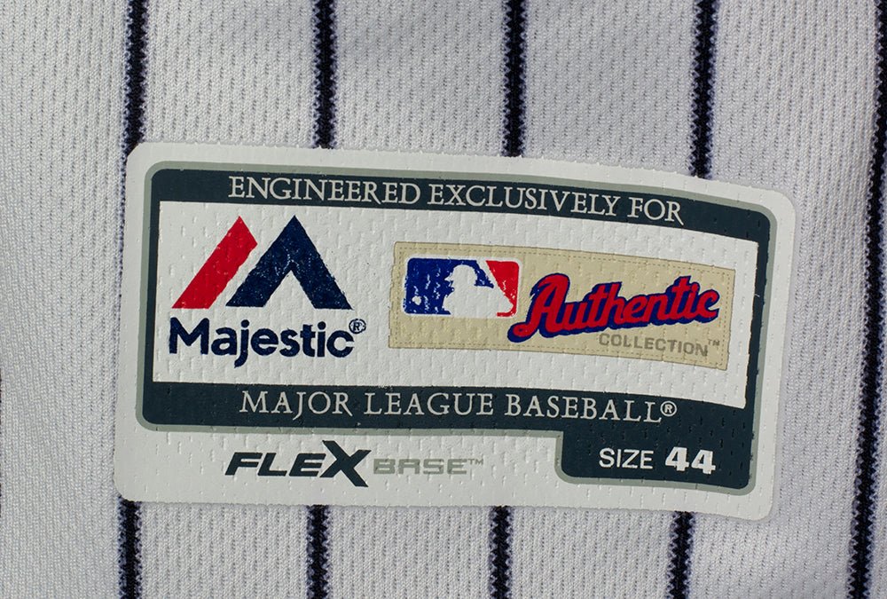 Authentic Mariano Rivera Signed New York Yankees Majestic FlexBase Jersey - 5x World Series Champion - JSA Certified - Perfect for Yankees Fans, Sports Memorabilia Collectors & Gift for Baseball Enthusiasts