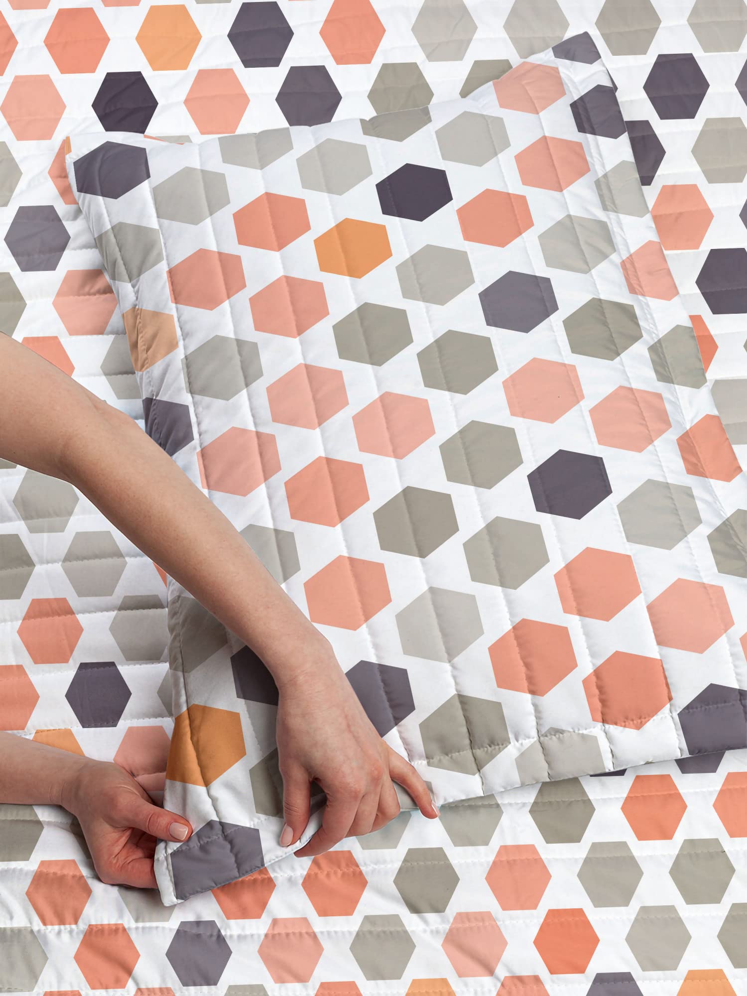 Ambesonne Reversible King Size Bedspread Set - Geometric Abstract Zigzag Hexagon Design in Dark Peach, Microfiber Comforter & Pillow Shams | Perfect for Modern Bedroom Decor, Guest Room Styling & Cozy Home Makeover