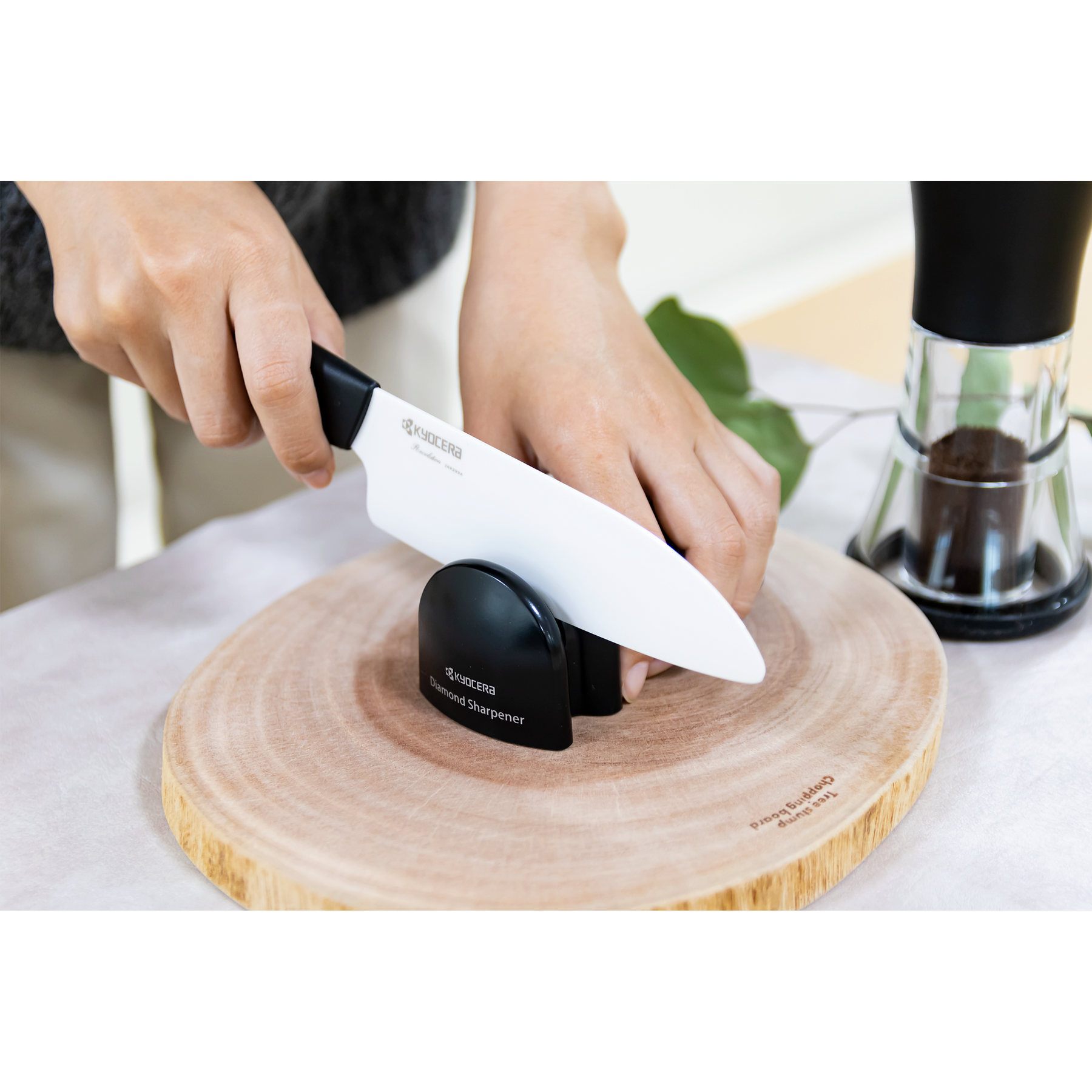 Kyocera DS20S Diamond Knife Sharpener - Professional Diamond Sharpening Stone for Kitchen Knives, Hunting & Pocket Knives - Perfect for Home Chefs & Outdoor Enthusiasts