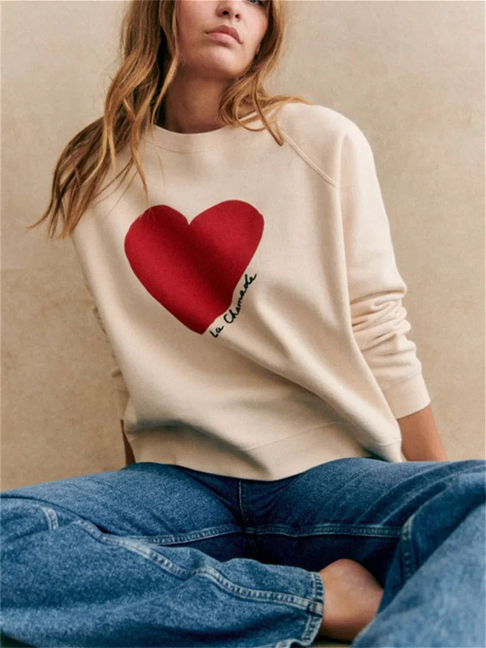 Women's Heart Print Sweatshirt - Cute Valentine's Day Gift, Casual Pullover Sweater for Date Night & Romantic Outfits