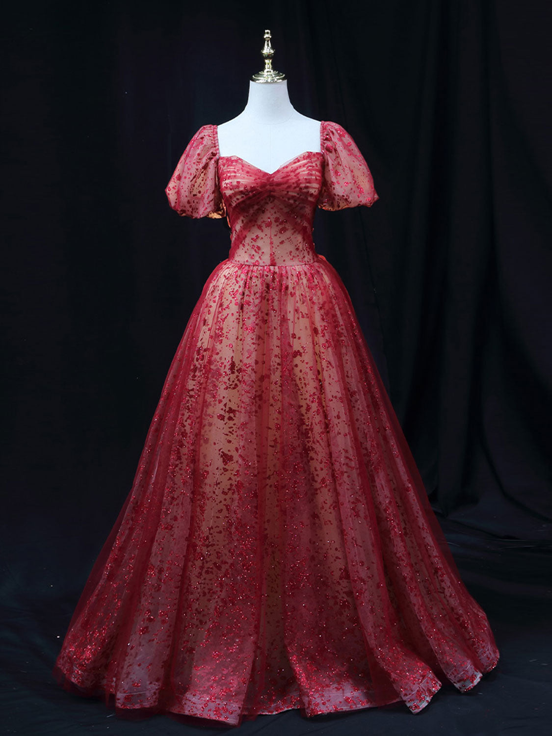 Elegant Burgundy A-Line Tulle Sequin Long Prom Dress for Women - Formal Evening Gown with Sparkling Details - Perfect for Homecoming, Prom Night & Special Occasions