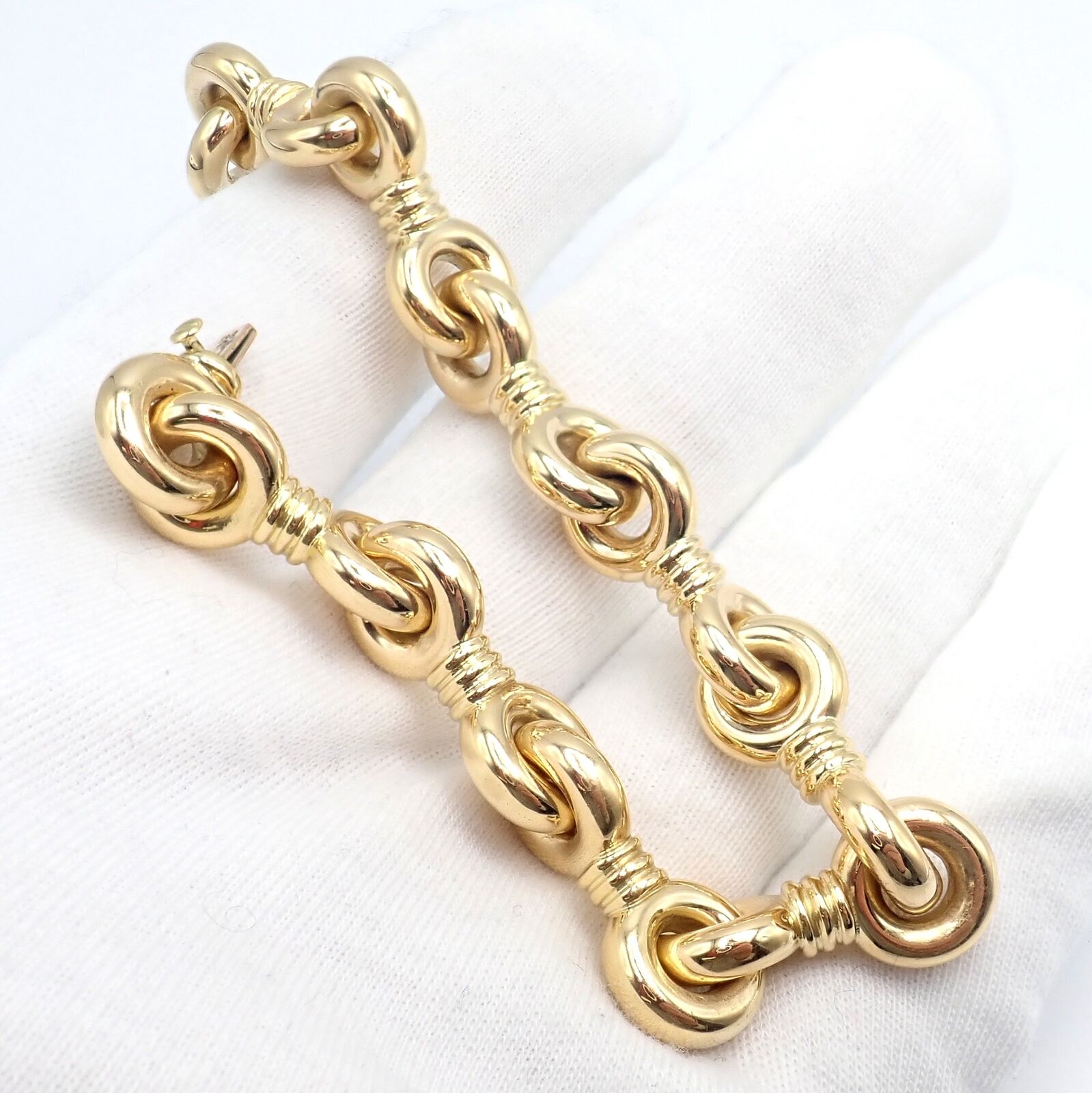 Vintage Chunky 18k Yellow Gold Bracelet - 8 Inch, 37 Grams | Luxury Estate Jewelry for Women | Perfect for Weddings, Parties & Special Occasions