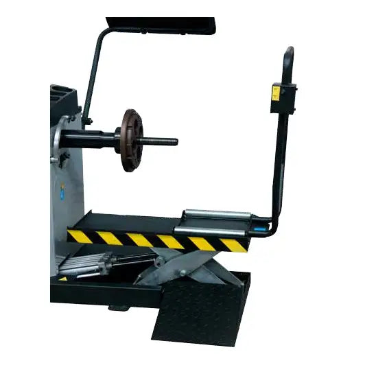 Corghi HD Service Pro Truck 150 Wheel Balancer - Heavy Duty Truck Wheel Alignment Machine (Model: 0 21900025/39) - Perfect for Commercial Truck Repair Shops & Fleet Maintenance