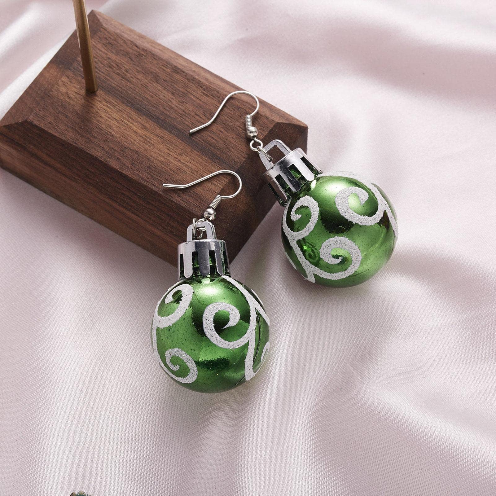 Maodom Women's Snowflake Pattern Light Bulb Earrings - Five Pointed Star Pendant Jewelry for Women & Girls | Perfect for Christmas, Winter Parties & Gift Giving