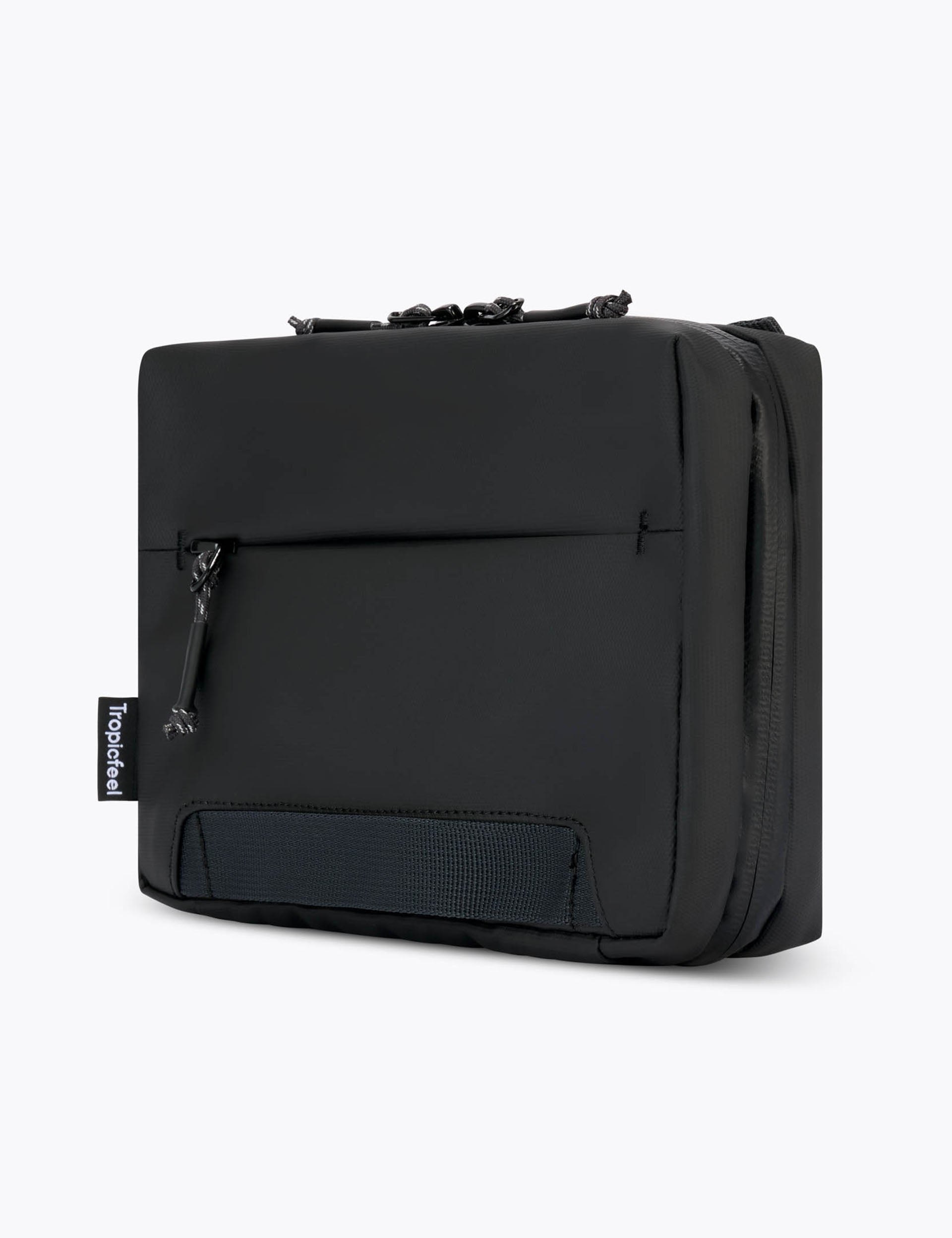 SEE Travel Toiletry Bag - Waterproof Hanging Cosmetic Organizer for Women & Men - Perfect for Airplane, Gym, Camping & Business Trips - Black