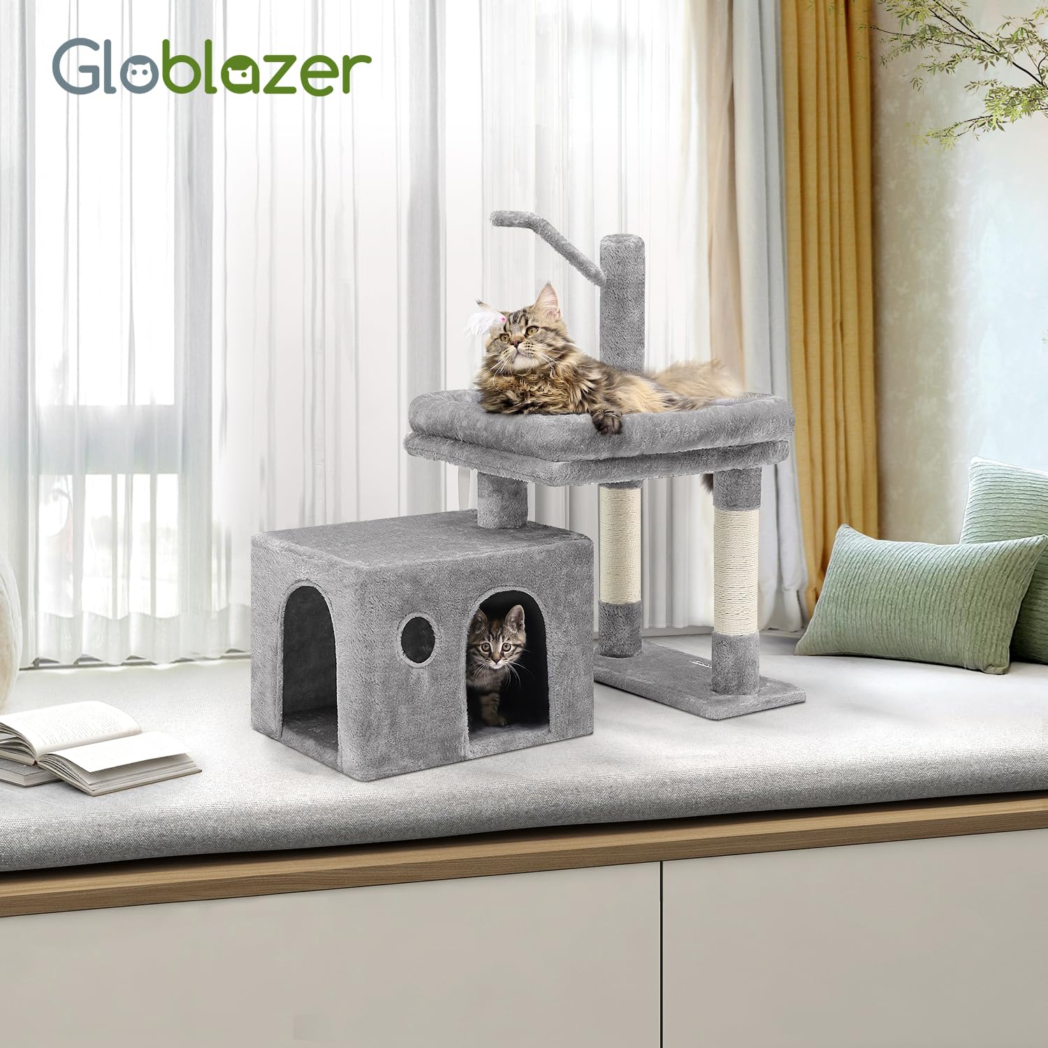 F32 Small Cat Tree for Large Indoor Cats - Sturdy Short Cat Tower with Extra-Large Padded Platform, Senior Cat Tree & Condo for Adult Cats & Kittens (Light Grey) - Perfect for Apartments, Living Rooms & Pet-Friendly Spaces