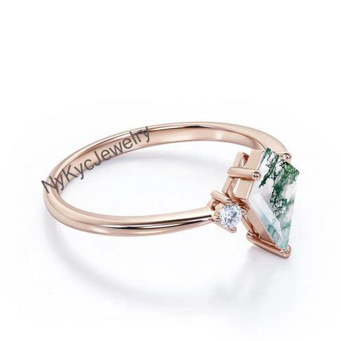 Kite Shaped Moss Agate Women's Ring - 925 Sterling Silver Engagement & Wedding Ring - Vintage Gold Moss Agate Jewelry - Unique Green Gemstone Ring for Her - Perfect for Proposals, Anniversaries & Special Occasions