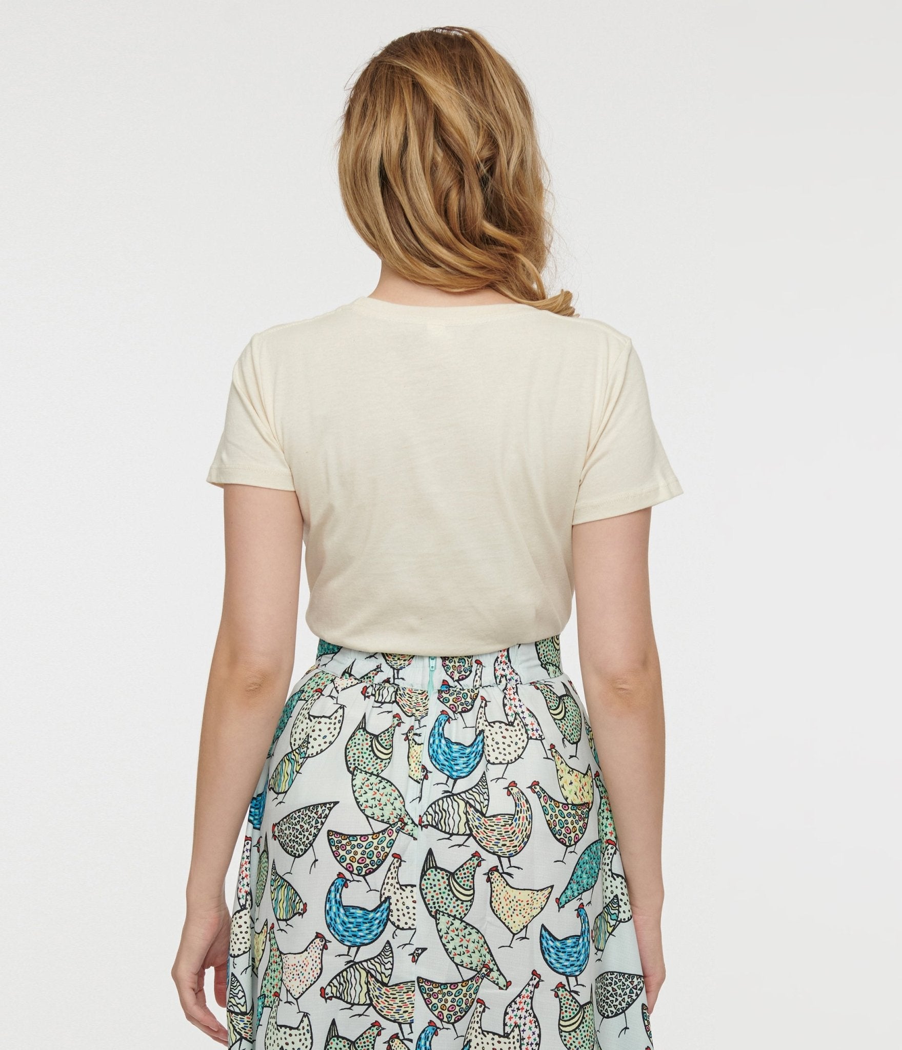 Stylish Fitted Cotton Graphic Tee - Vintage Inspired Thrifted Look - Perfect for Casual Wear, Street Style & Everyday Outfits