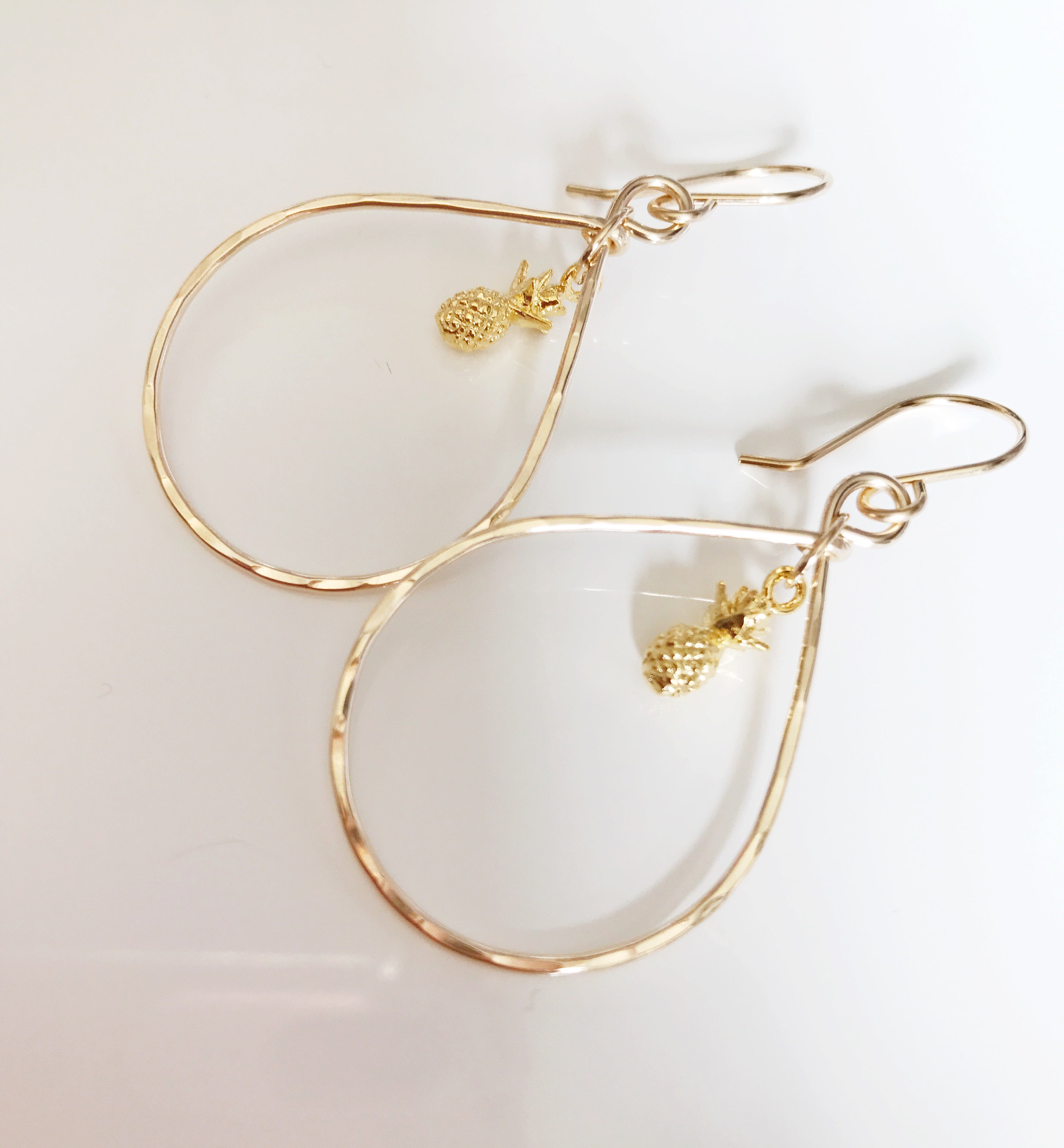 HANA Pineapple Stud Earrings (E537) - Stylish & Dainty Jewelry for Women, Perfect for Everyday Wear & Special Occasions
