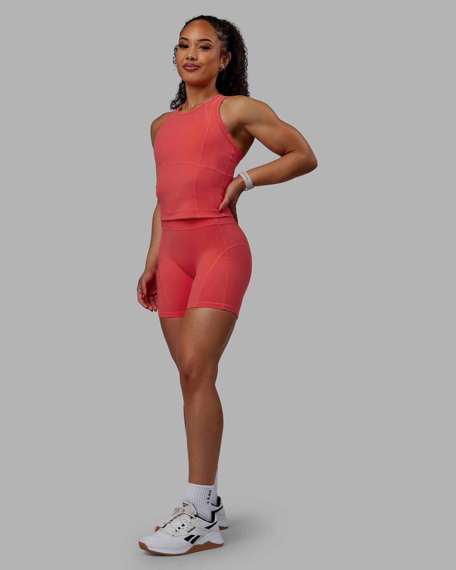High-Performance Bend Tank Top for Women - Moisture-Wicking & Breathable Workout Shirt - Ideal for Yoga, Running & Gym - Cayenne Color