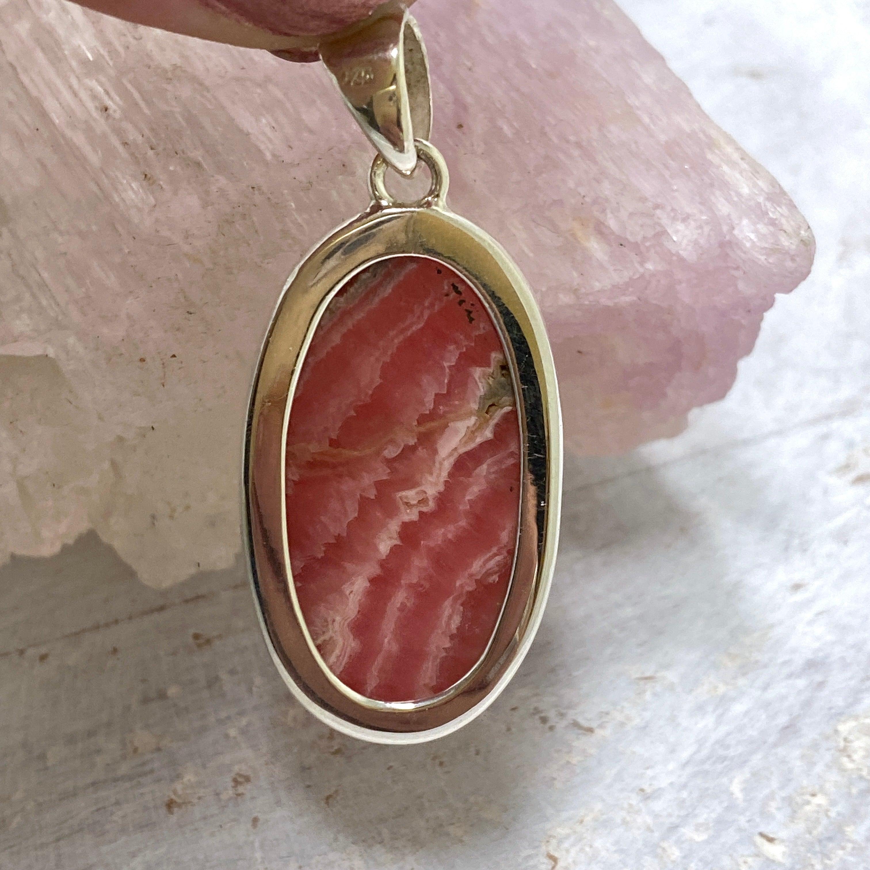 Rhodochrosite Oval Pendant Necklace KPGJ3238 - Elegant Gemstone Jewelry for Women, Perfect for Gifts & Special Occasions