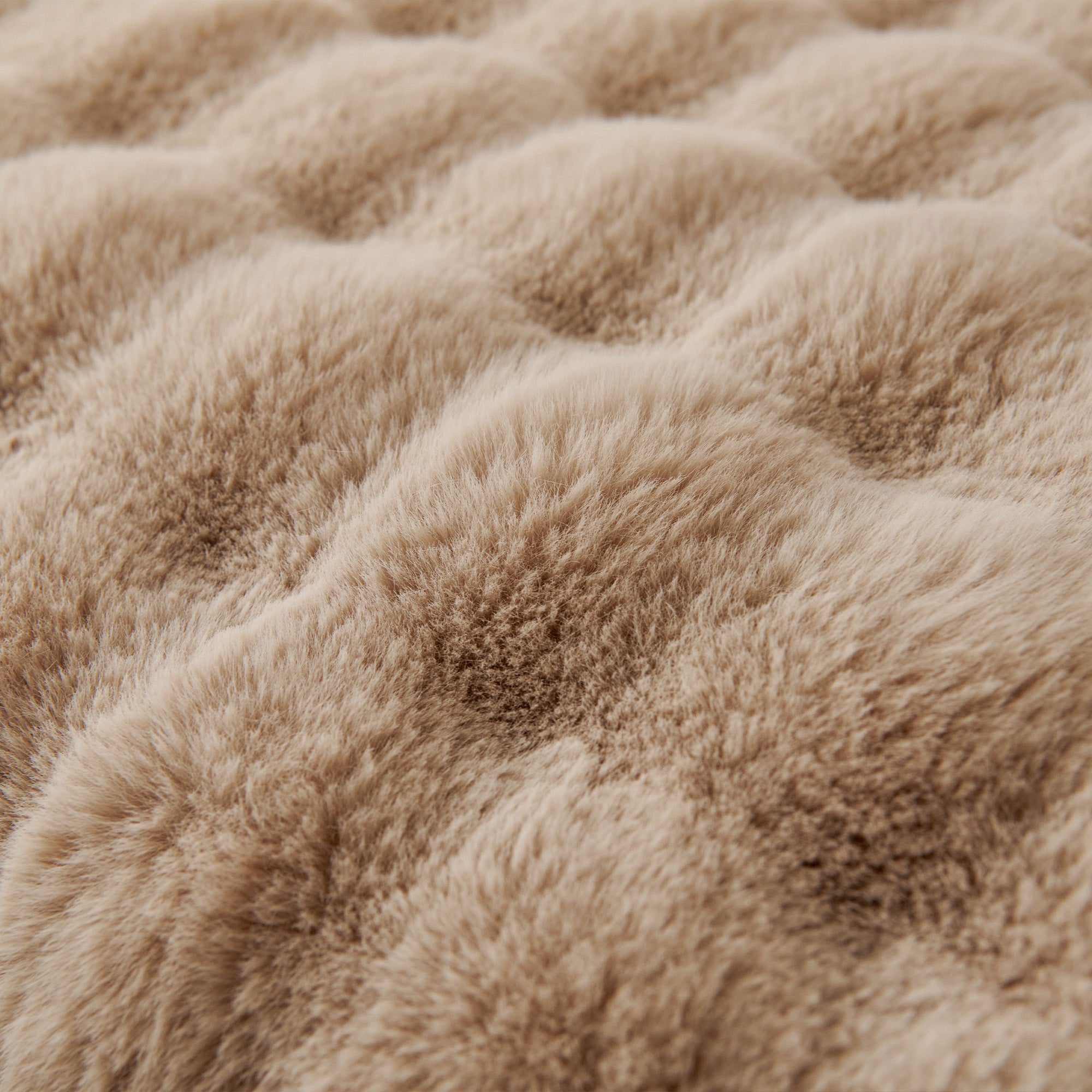 Premium Luxe Ripple Faux Fur Sofa Cover - Soft & Stylish Couch Protector for Living Room, Bedroom, Home Decor - Perfect for Pets, Kids & Winter Comfort