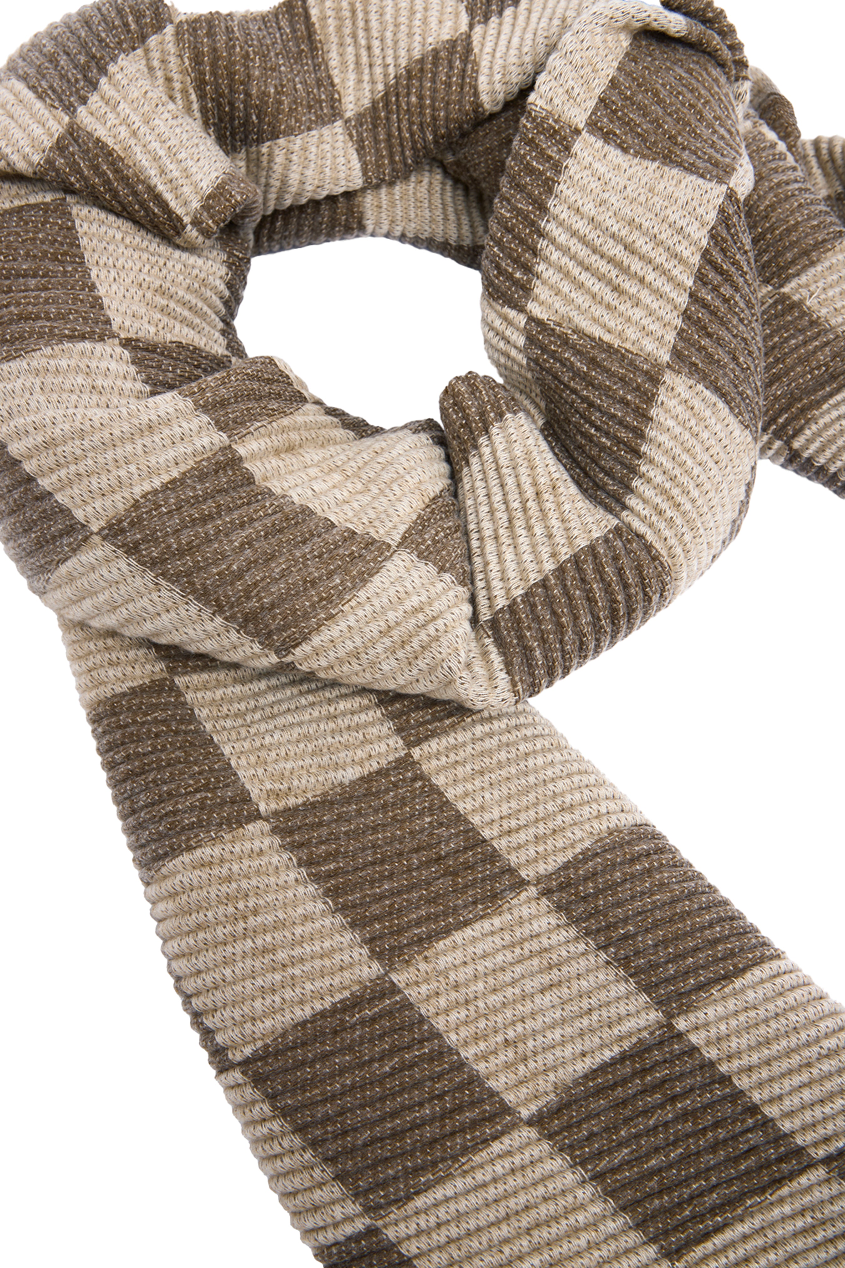 Crinkled Checkered Scarf - Soft Plaid Fashion Scarf for Women & Men - Perfect for Fall, Winter & Holiday Outfits