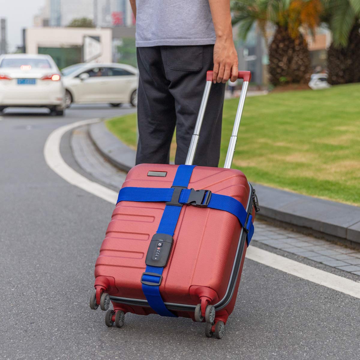 Navaris TSA Approved Luggage Strap - Adjustable Suitcase Security Belt with Combination Lock & ID Tag - Perfect for Air Travel, Cruise Vacations & Business Trips