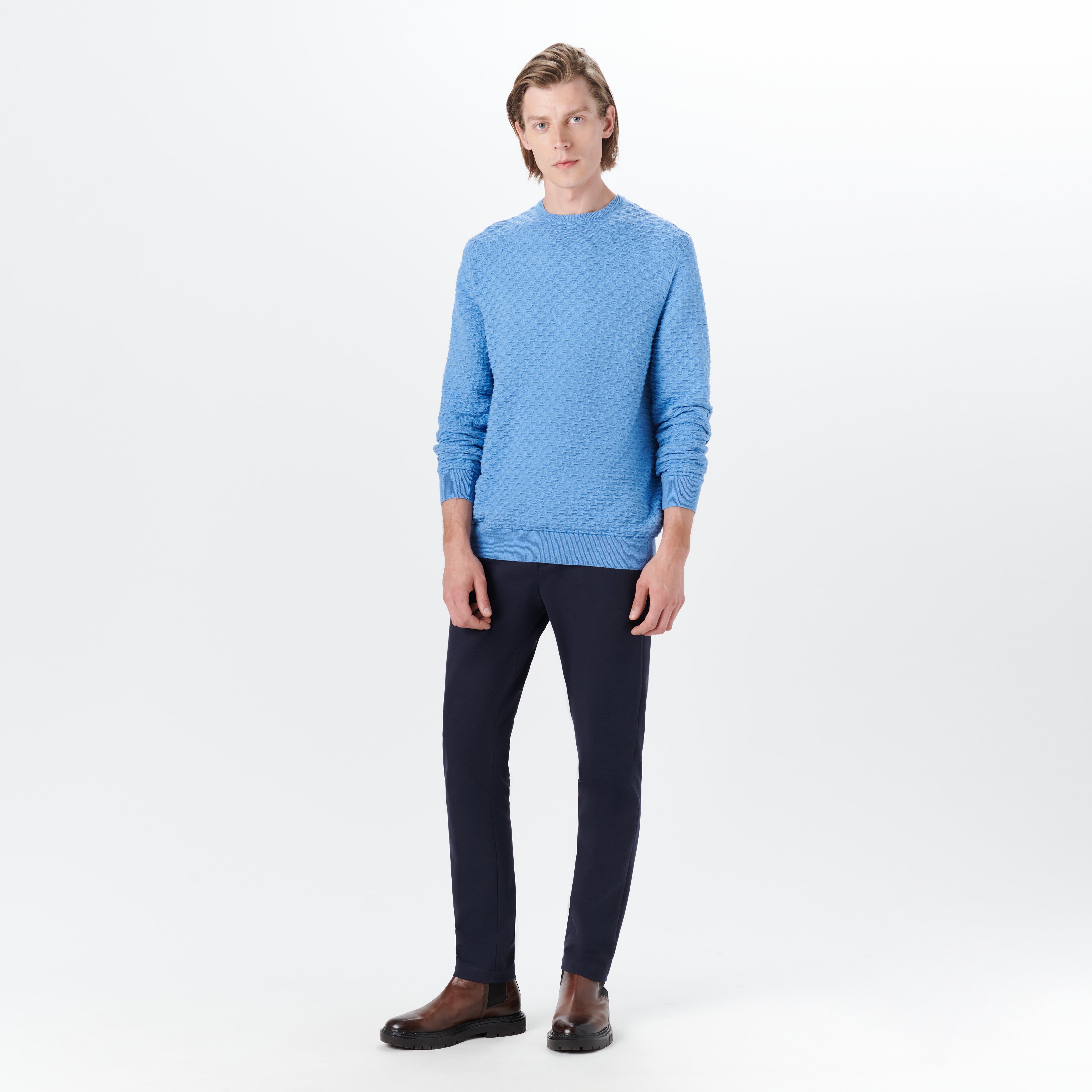 Stylish Crew Neck Jacquard Wave Sweater for Women & Men | Trendy Knit Pullover with Wave Pattern | Perfect for Casual Outfits, Office Wear & Fall Fashion