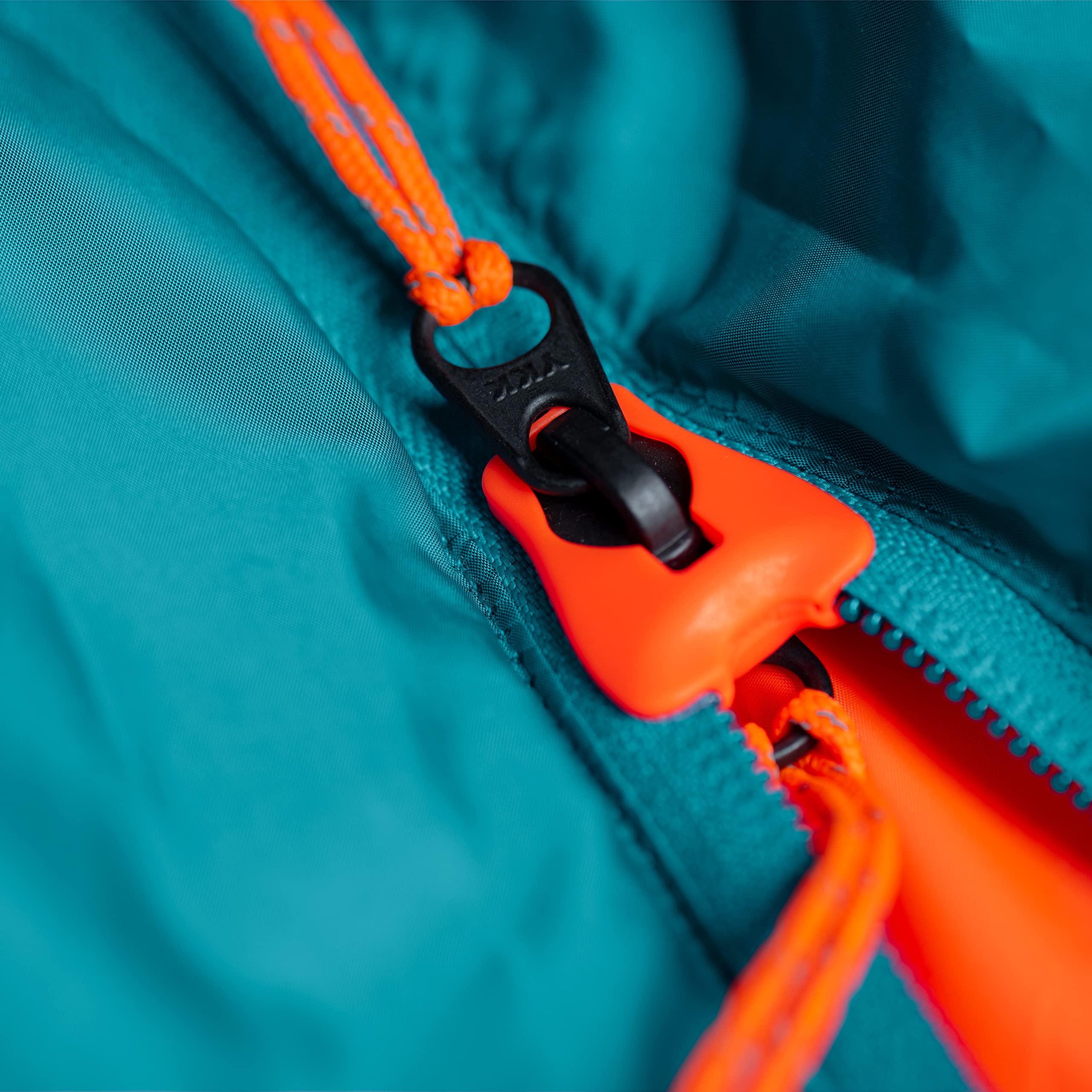 Mammut Women's Relax -2C Down Sleeping Bag - Lightweight & Warm for Camping, Hiking & Backpacking - Perfect for Cold Weather Adventures