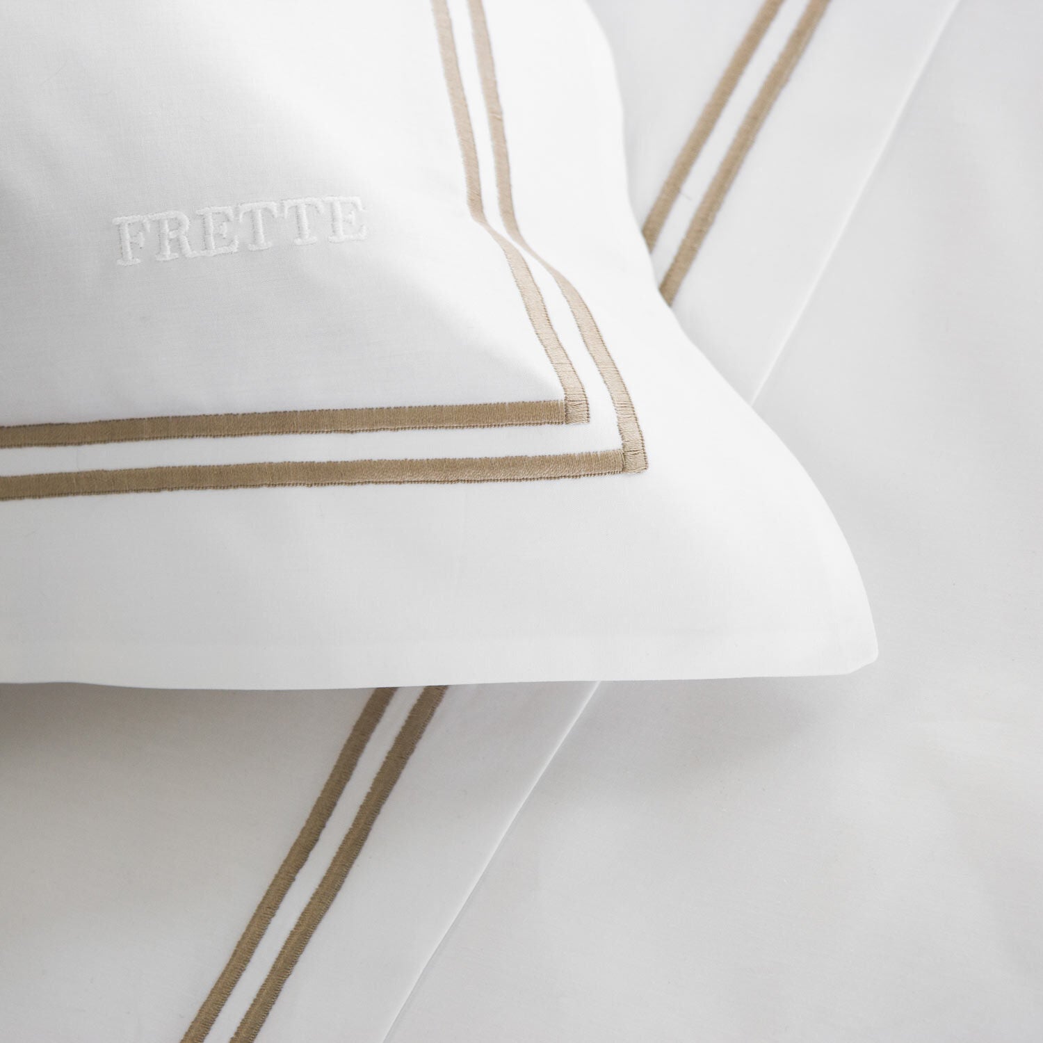 Frette Hotel Classic Sham Standard Pillowcase Set - White & Khaki - Luxury Bedding for Hotels & Home Decor