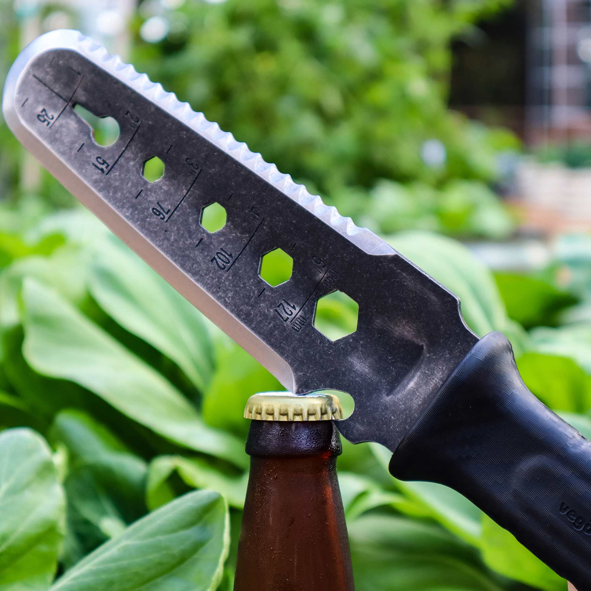 10 in 1 Hori Hori Knife Kit - Multi-Purpose Gardening Tool with Sheath for Digging, Weeding, Planting - Perfect for Outdoor Enthusiasts and Gardeners