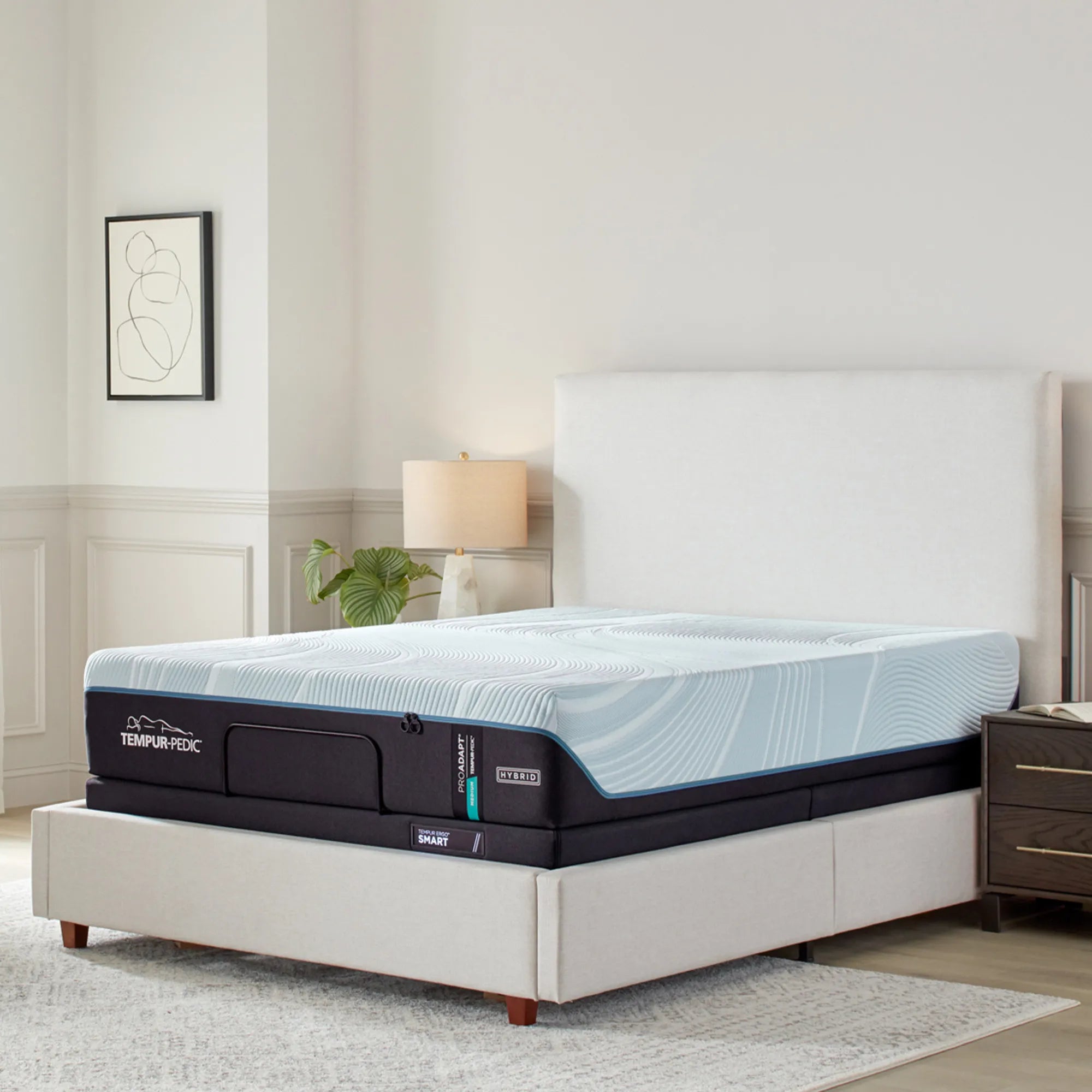 TEMPUR ProAdapt® Medium Hybrid Mattress - Premium Memory Foam & Coil Support for Back Pain Relief - Perfect for Side Sleepers & Couples (Queen Size)
