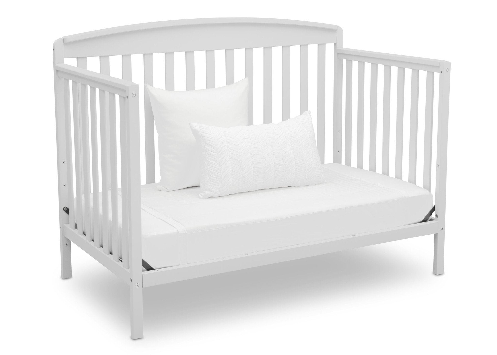 Brayden 4-in-1 Convertible Baby Crib with Toddler Bed & Daybed - Nursery Furniture for Newborns & Kids - Perfect for Bedrooms & Daycare Centers
