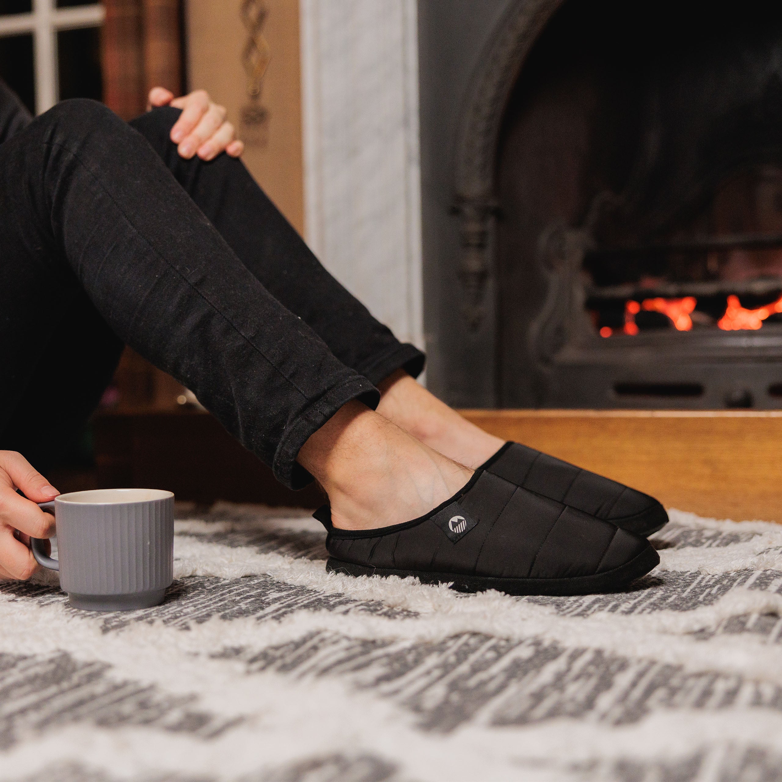 Men's Ultra Warm Tent Slippers - Cozy Winter Indoor/Outdoor House Shoes for Camping, Hiking & Home Comfort