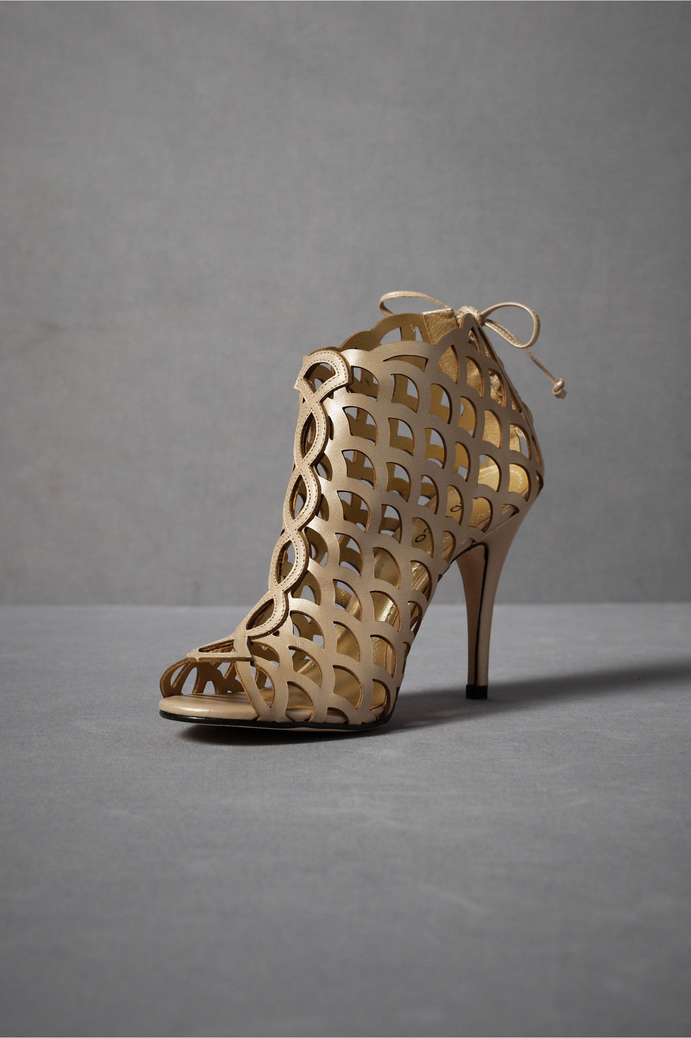 Stylish Chain Link Strap High Heels for Women - Fashionable & Comfortable Party & Evening Shoes for Weddings, Prom, and Night Out