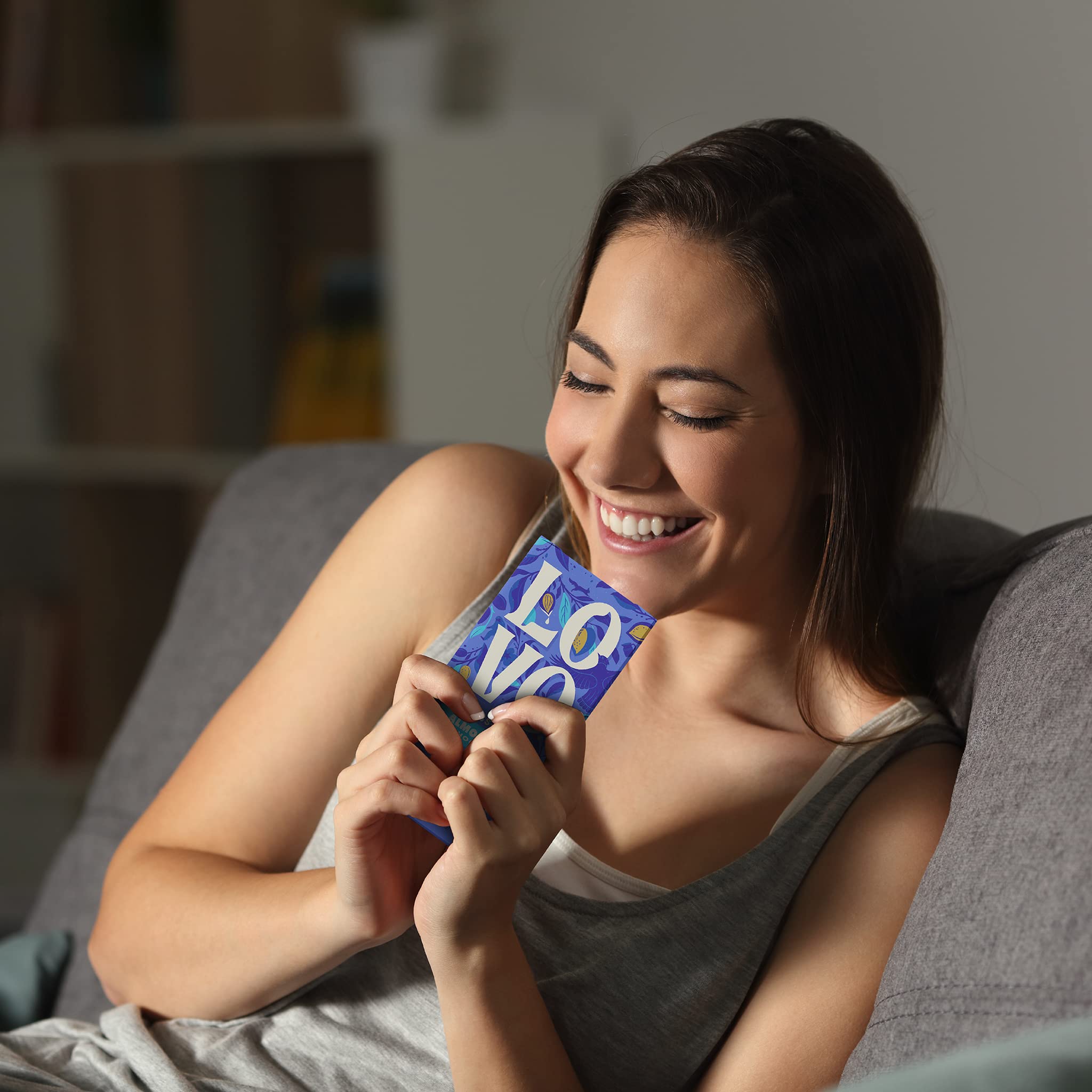LOVO Almondmilk Chocolate Bar - 100% Plant-Based Vegan Milk Chocolate, Dairy-Free & Gluten-Free - Creamy Swiss-Made Almond Milk Chocolate (2.82oz, Pack of 8) - RFA Certified - Perfect for Gifts, Snacking & Vegan Desserts