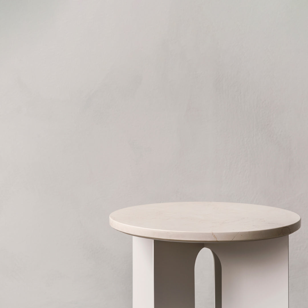 Modern Androgyne Side Table - Minimalist Nightstand, End Table for Living Room, Bedroom, or Office - Stylish Small Accent Table with Sturdy Metal Frame