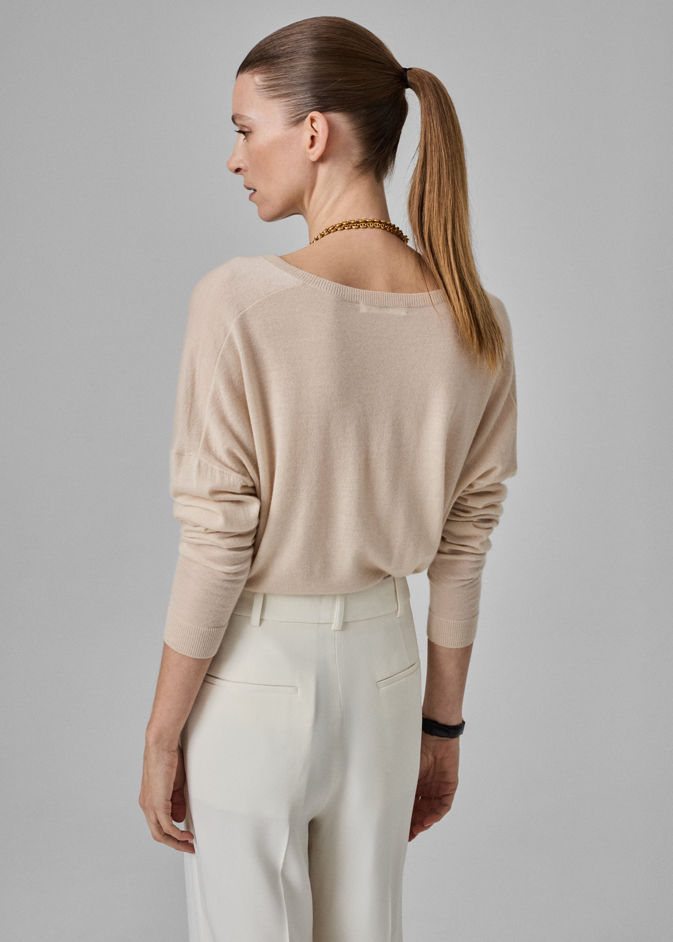 Luxury Fine Cashmere V Neck Sweater for Women - Soft Whisper Pink, Lightweight & Warm, Perfect for Office, Date Night & Casual Outfits