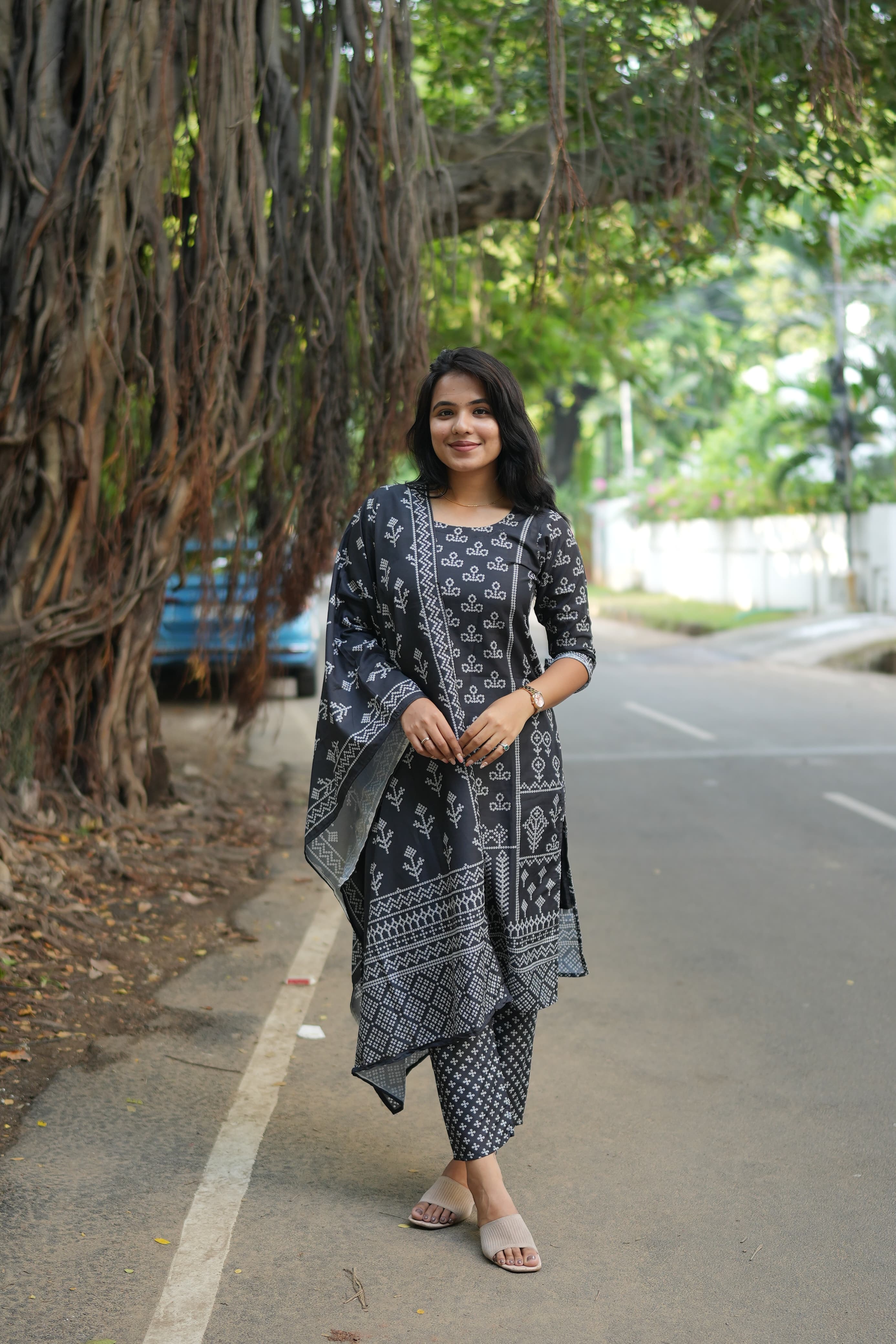 DD590 Leena Simple & Elegant Kurti Set for Women - Perfect for Casual Wear, Office & Festive Occasions
