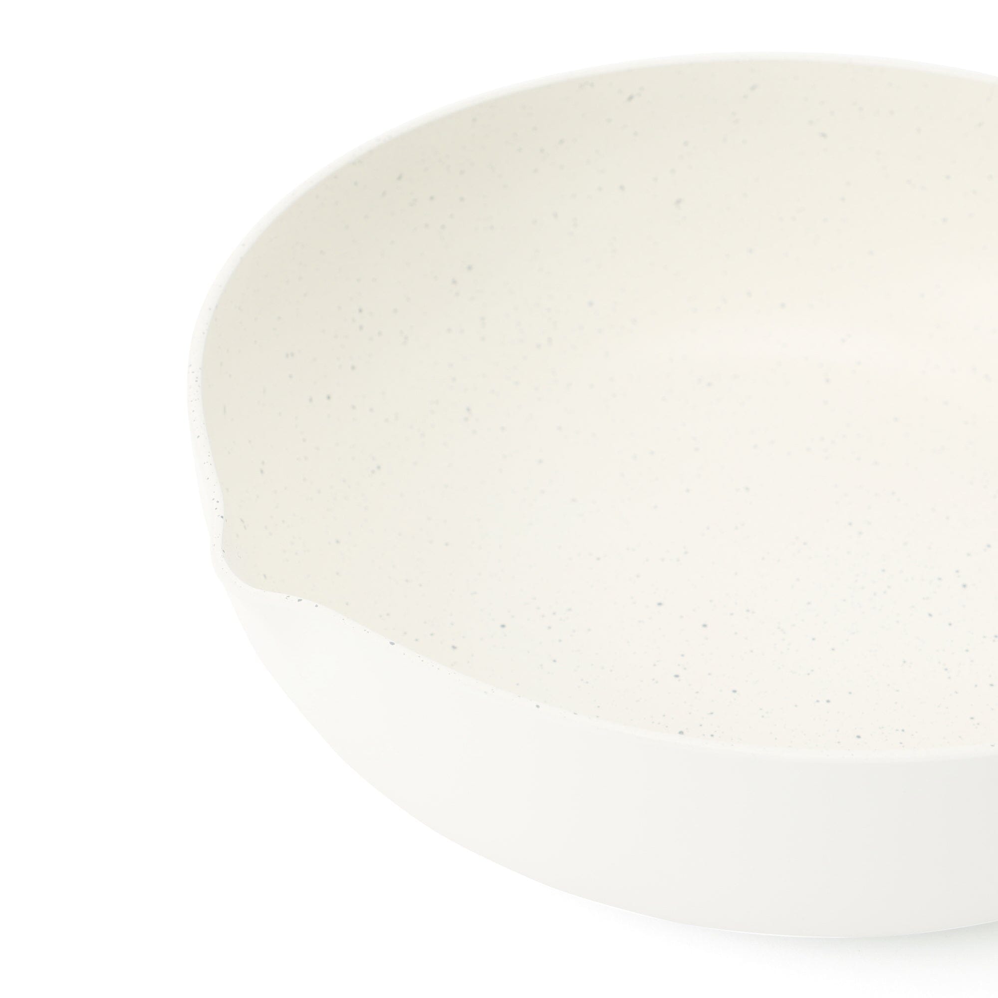 **20cm Ivory Deep Frying Pan - IH & Direct Fire Compatible - Perfect for Stir-Frying, Searing & Deep Frying at Home**