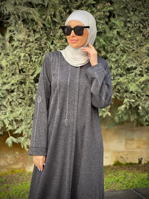 Winter Wool Abaya with Chevron Embroidery - Elegant Islamic Dress for Women - Perfect for Prayer, Special Occasions & Cold Weather Wear
