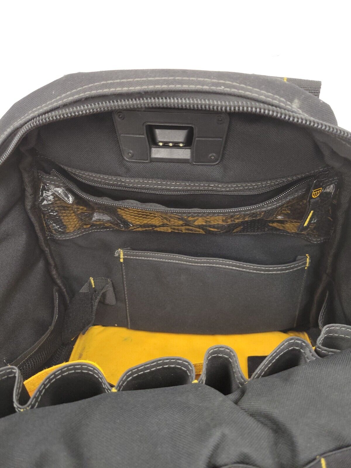 DEWALT 1 Zipper Tool Bag - Heavy Duty Storage for Tools & Accessories - Perfect for Construction, DIY Projects & On-the-Go Professionals