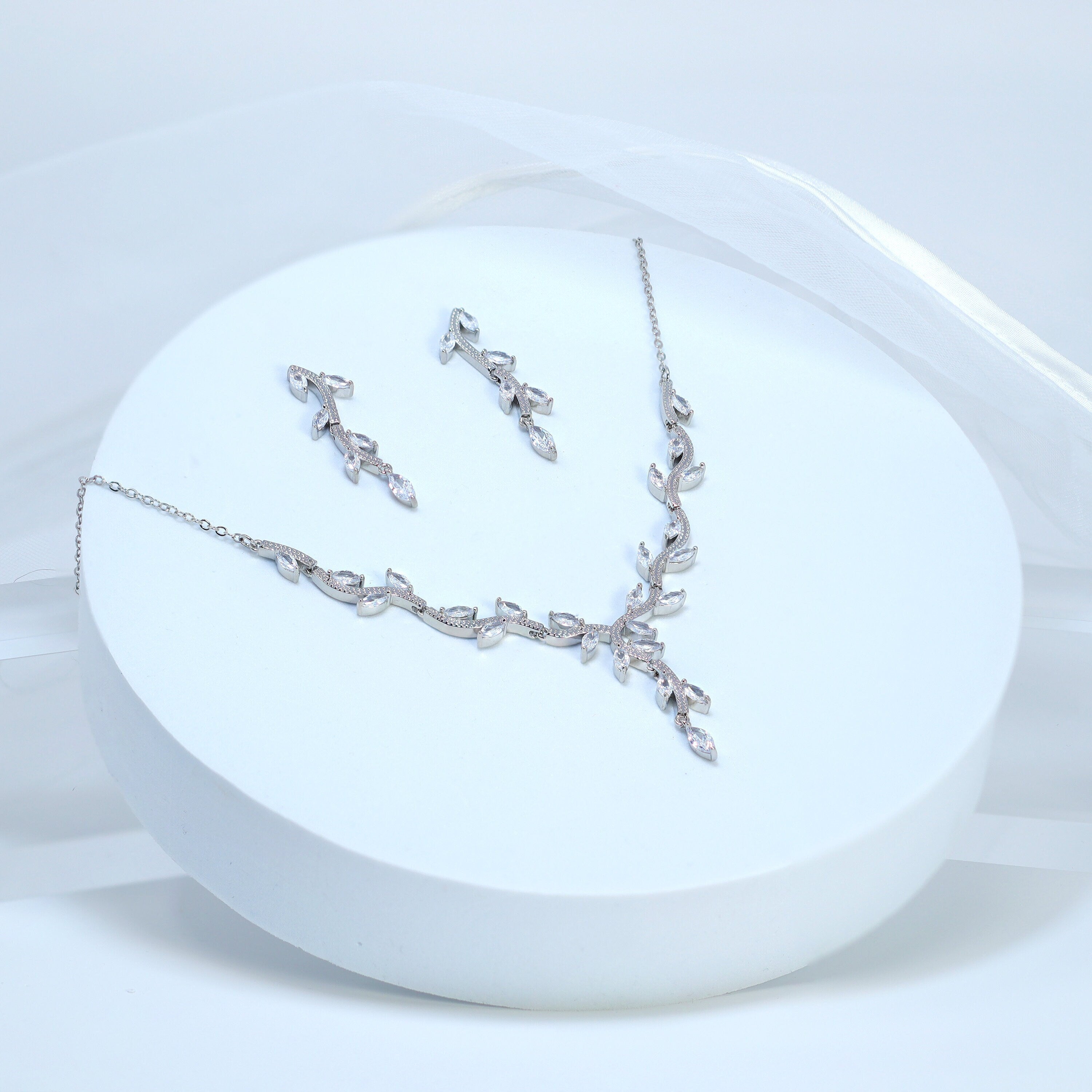 Swarovski Crystal Dainty Leaves Branch Necklace - Elegant Long Bridal Jewelry Set with Earrings & Statement Necklace | Perfect for Weddings, Anniversaries & Special Occasions